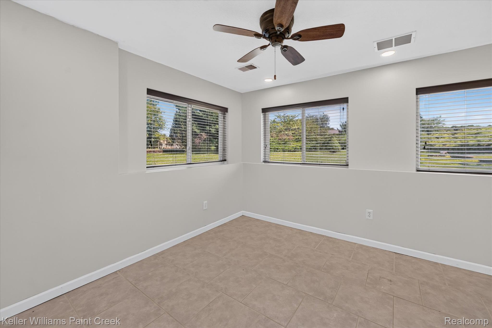 9045 Lemon Road Property Photo 27