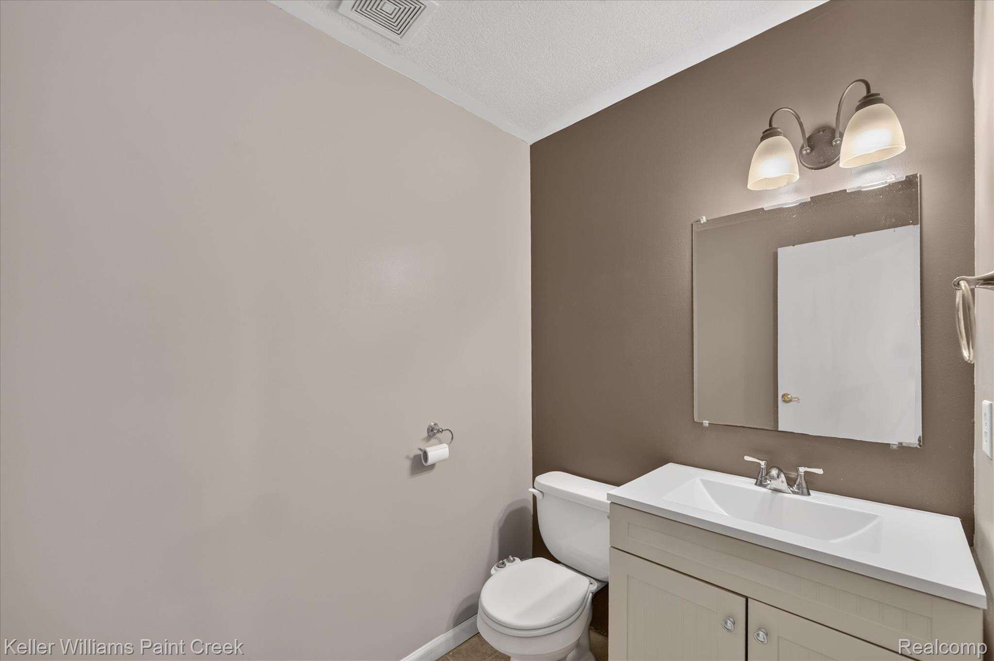 9045 Lemon Road Property Photo 32