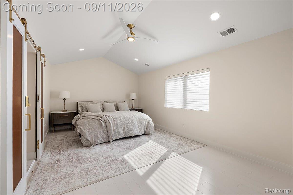523 Renshaw Street Property Photo 14