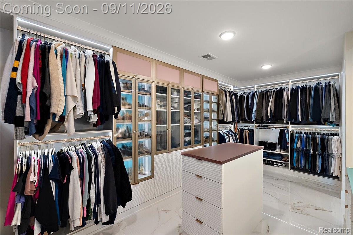 523 Renshaw Street Property Photo 25