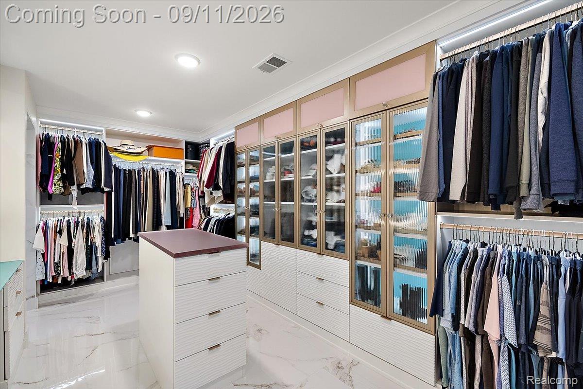 523 Renshaw Street Property Photo 28