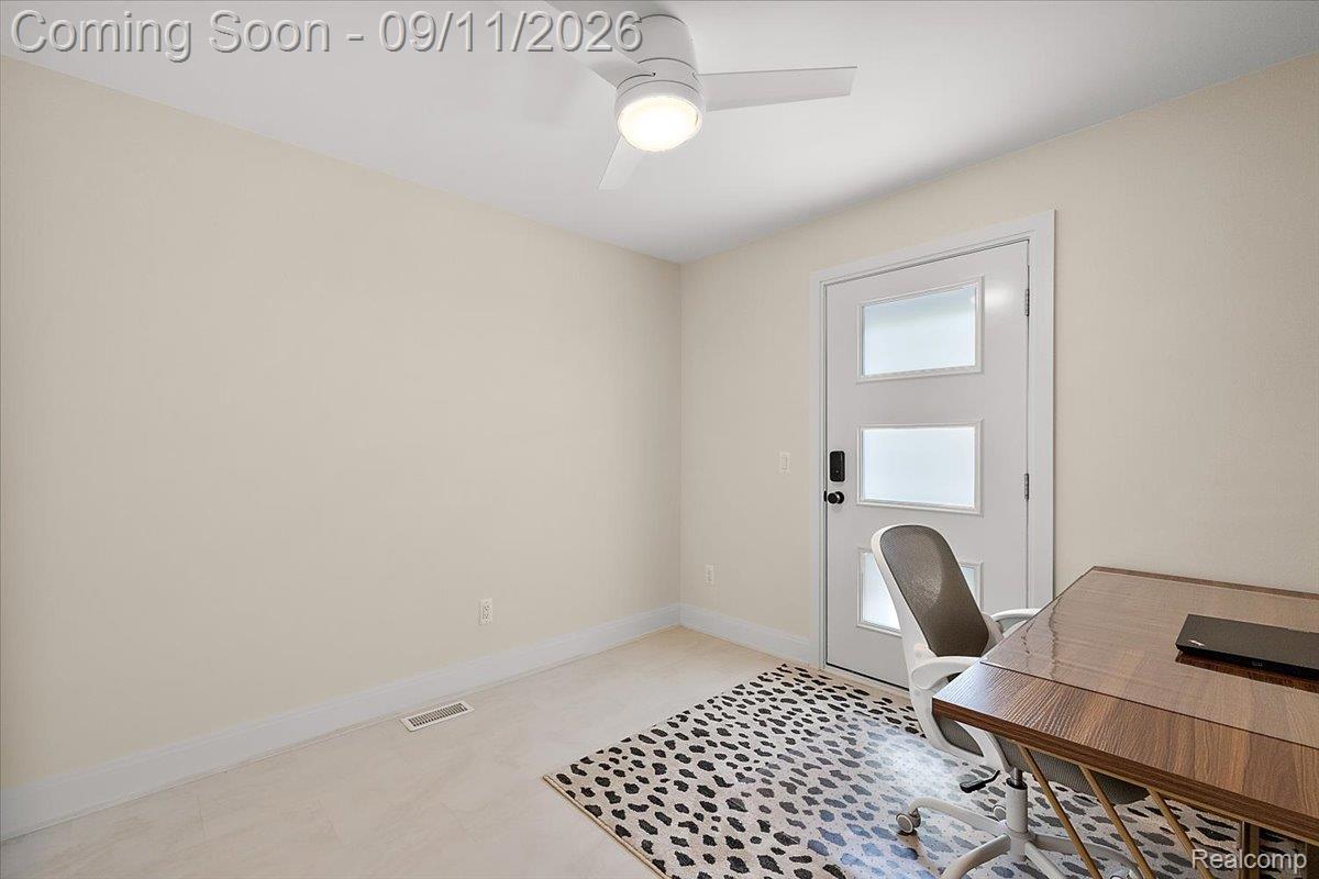 523 Renshaw Street Property Photo 34