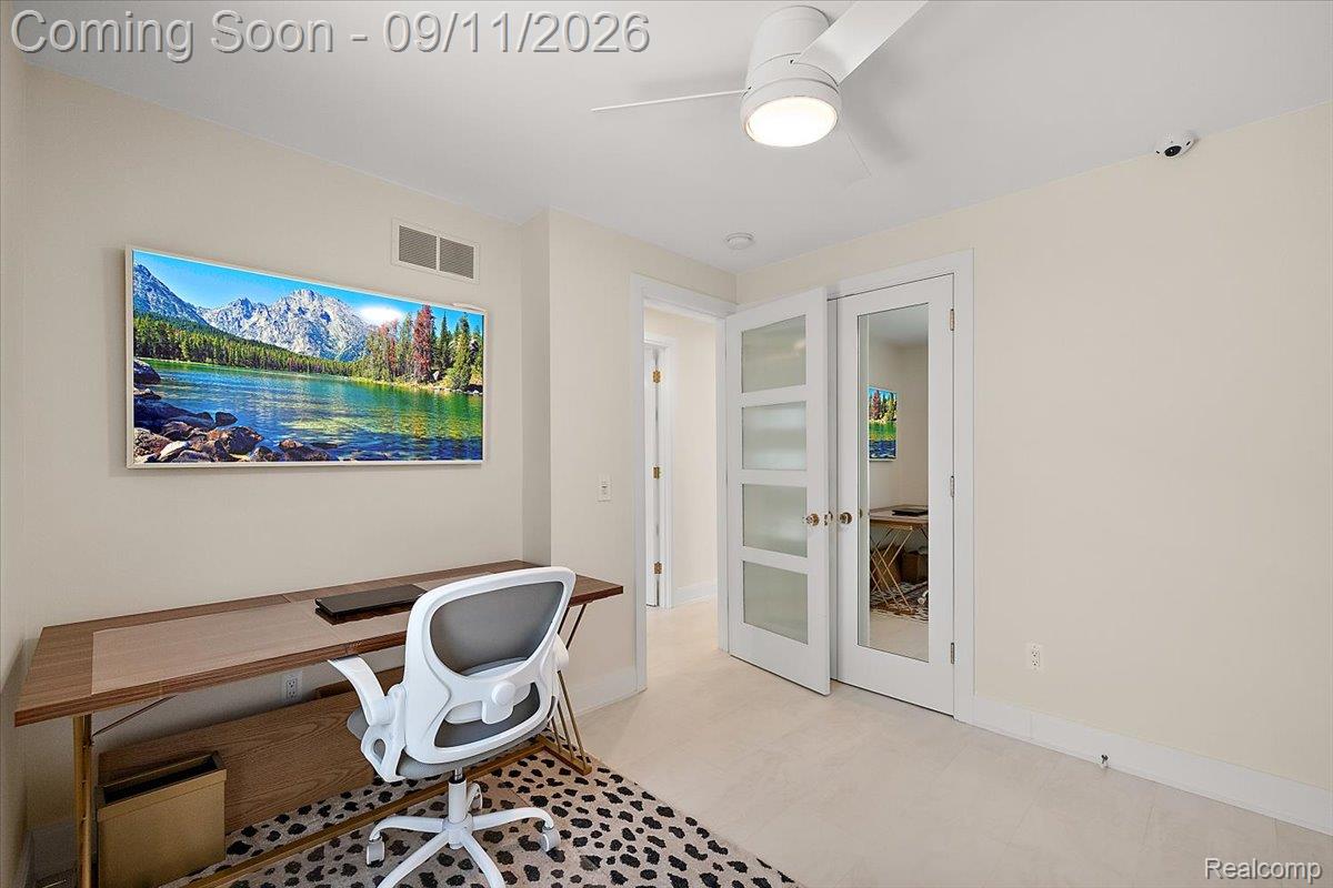523 Renshaw Street Property Photo 35