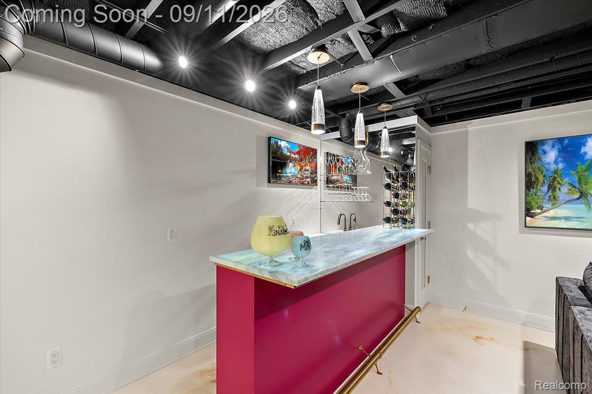 523 Renshaw Street Property Photo 45