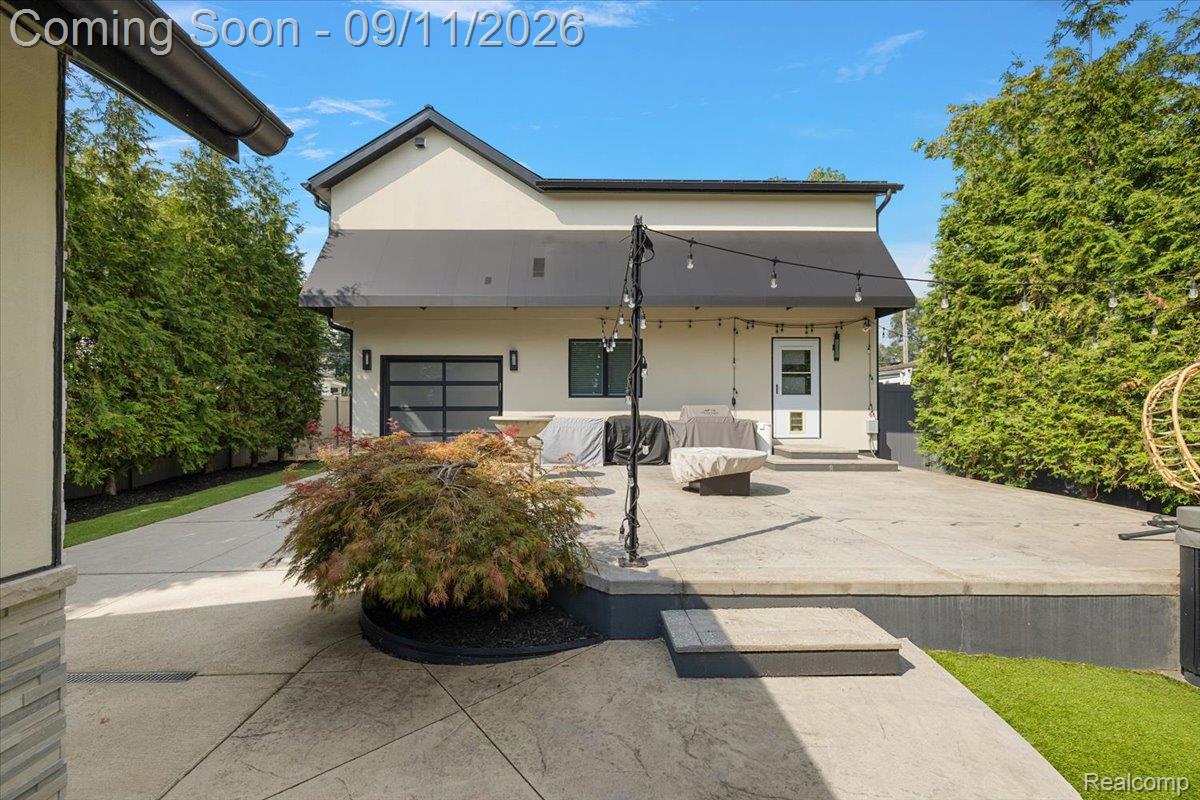 523 Renshaw Street Property Photo 74