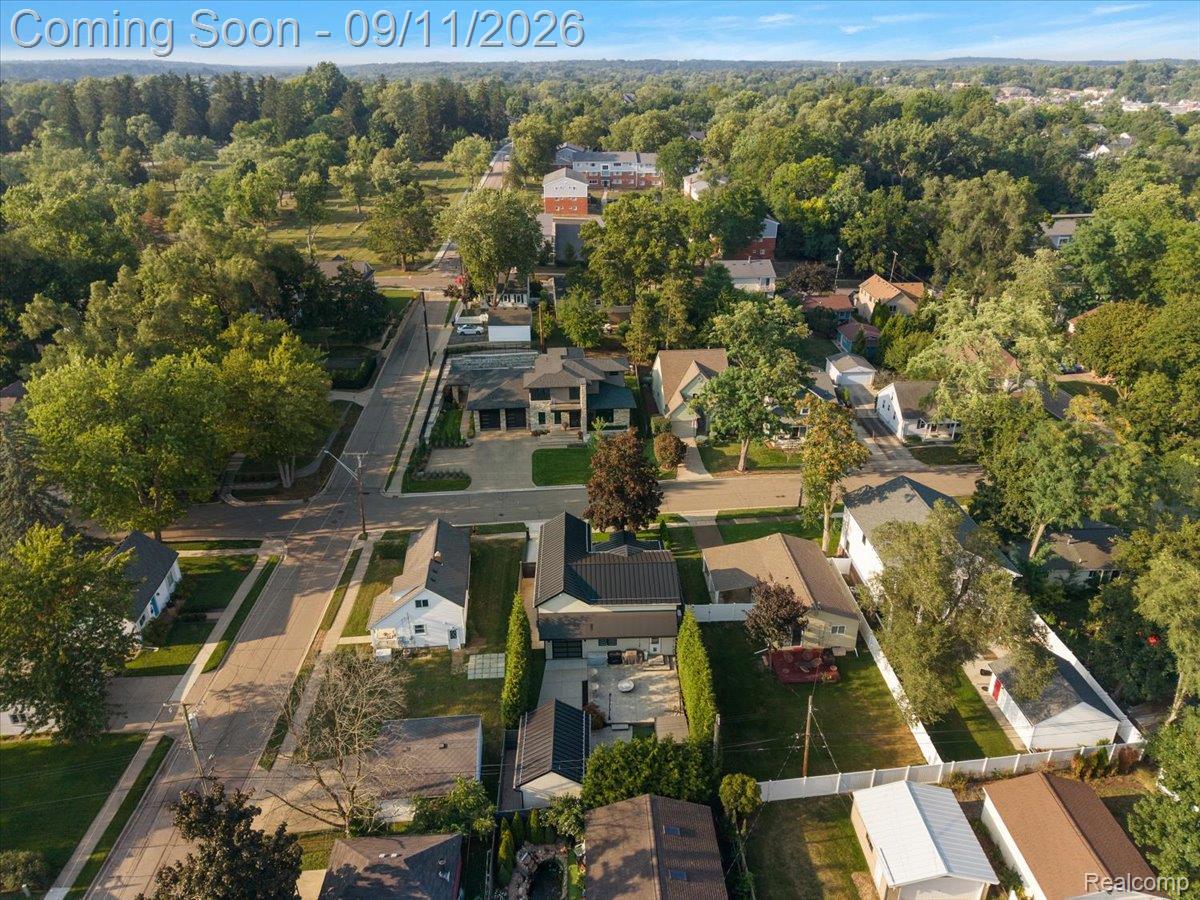 523 Renshaw Street Property Photo 84