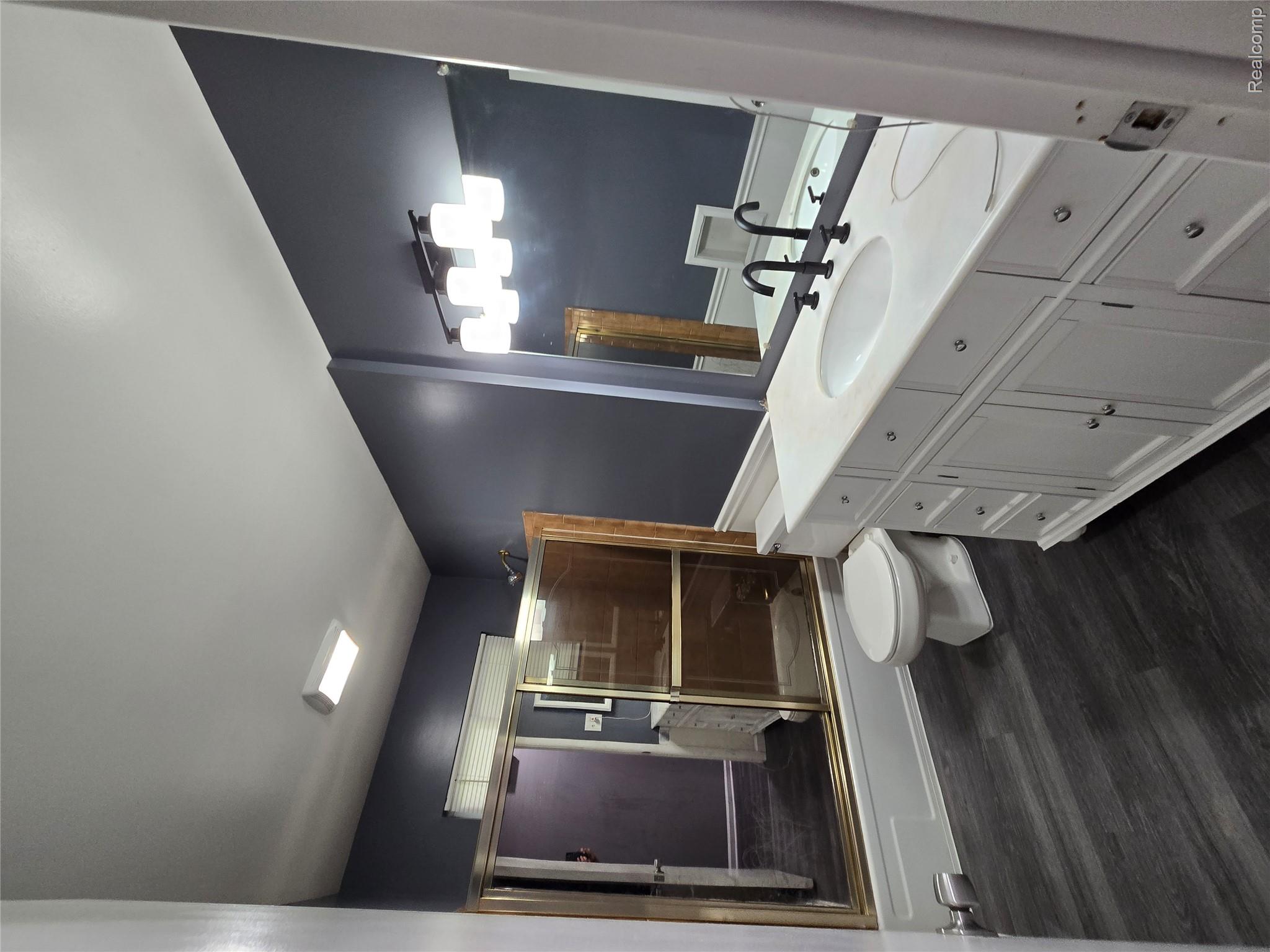 8465 Helen Property Photo 5