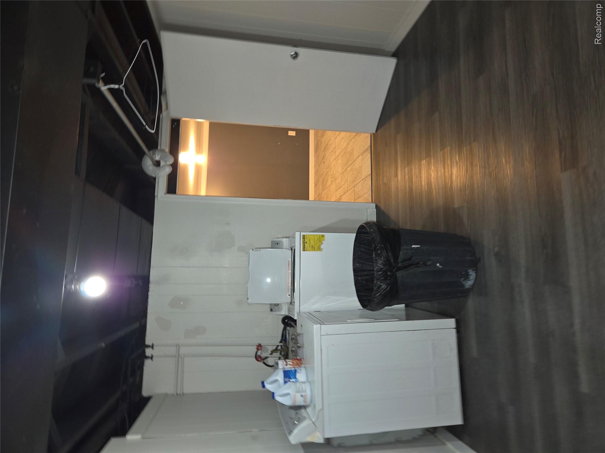 8465 Helen Property Photo 16
