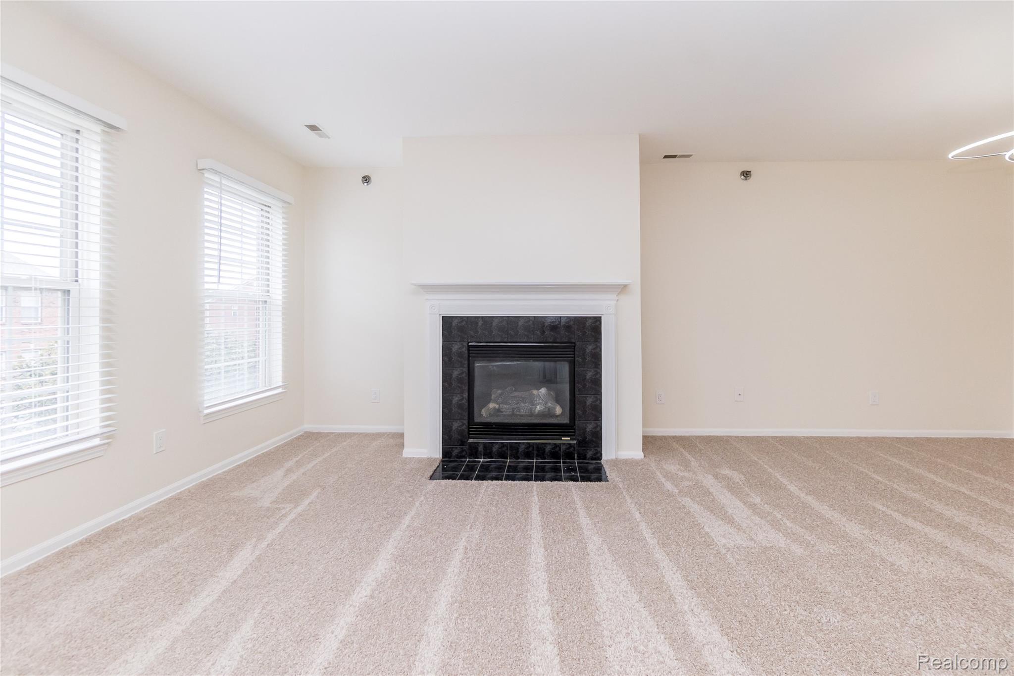 25540 Saint James Property Photo 11