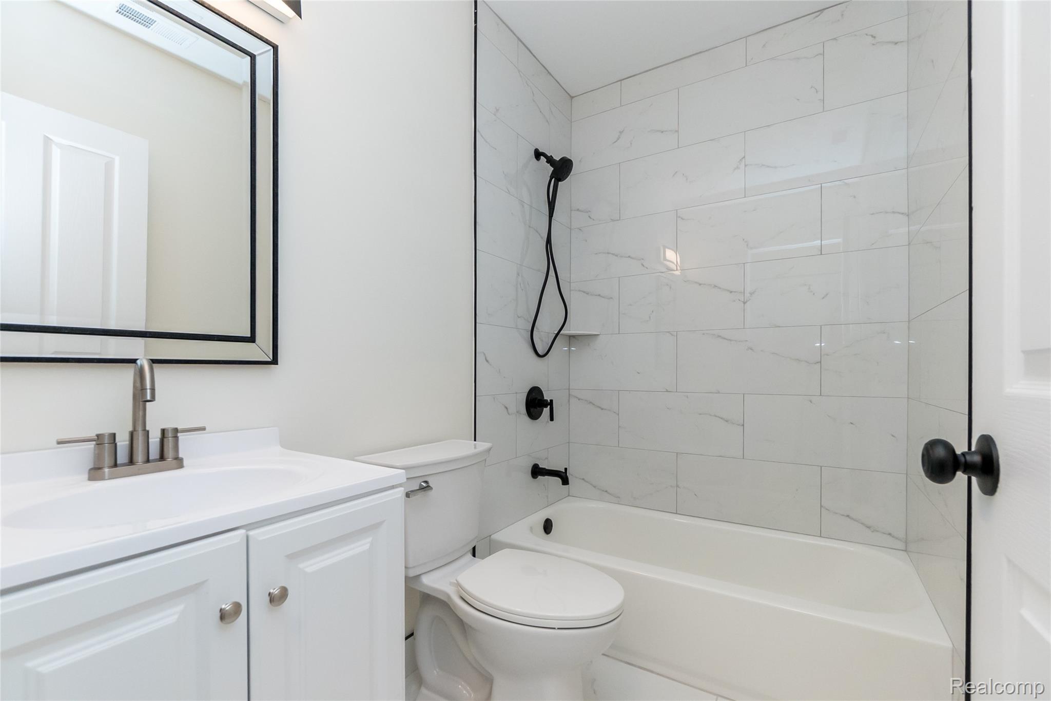 25540 Saint James Property Photo 16