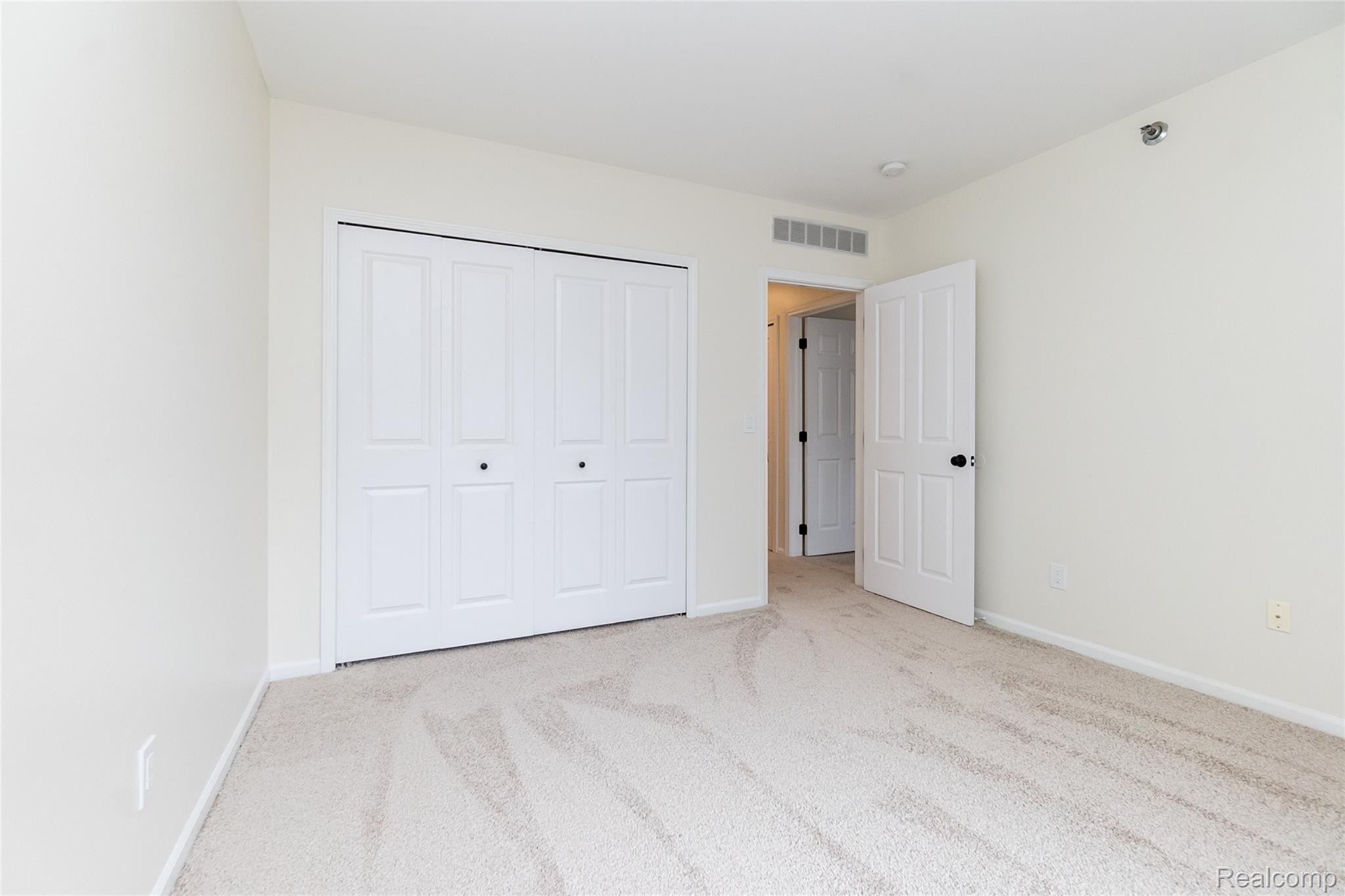 25540 Saint James Property Photo 24