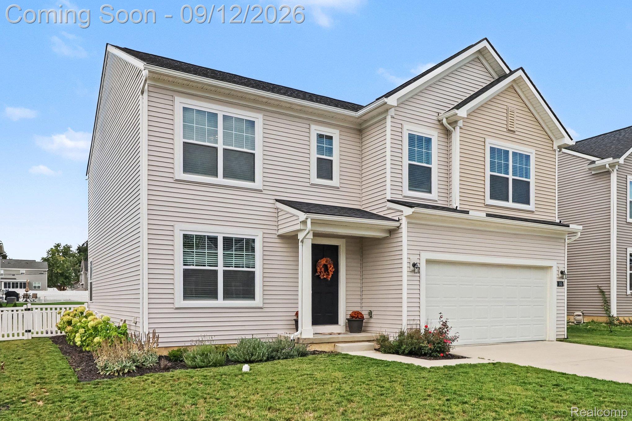 533 Lake Village Avenue Property Photo 1