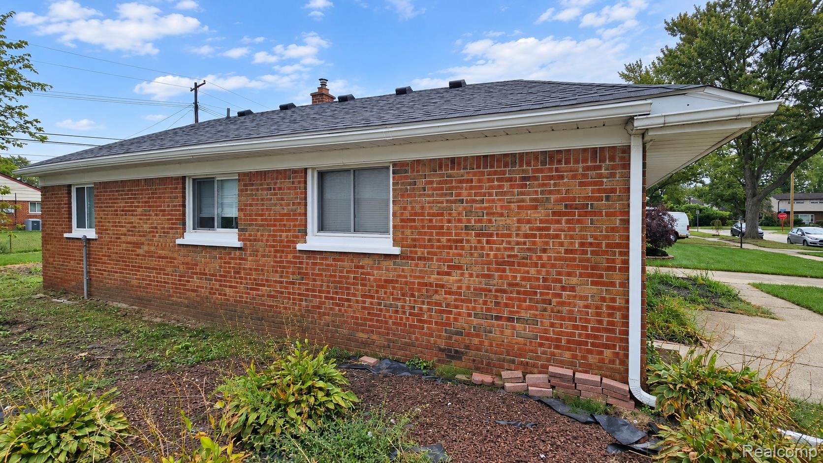 9325 Westpoint Street Property Photo 3