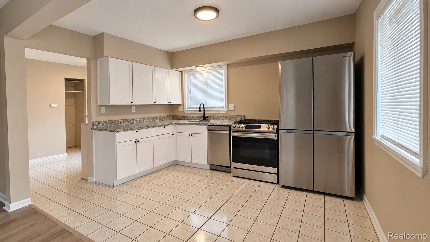 9325 Westpoint Street Property Photo 10