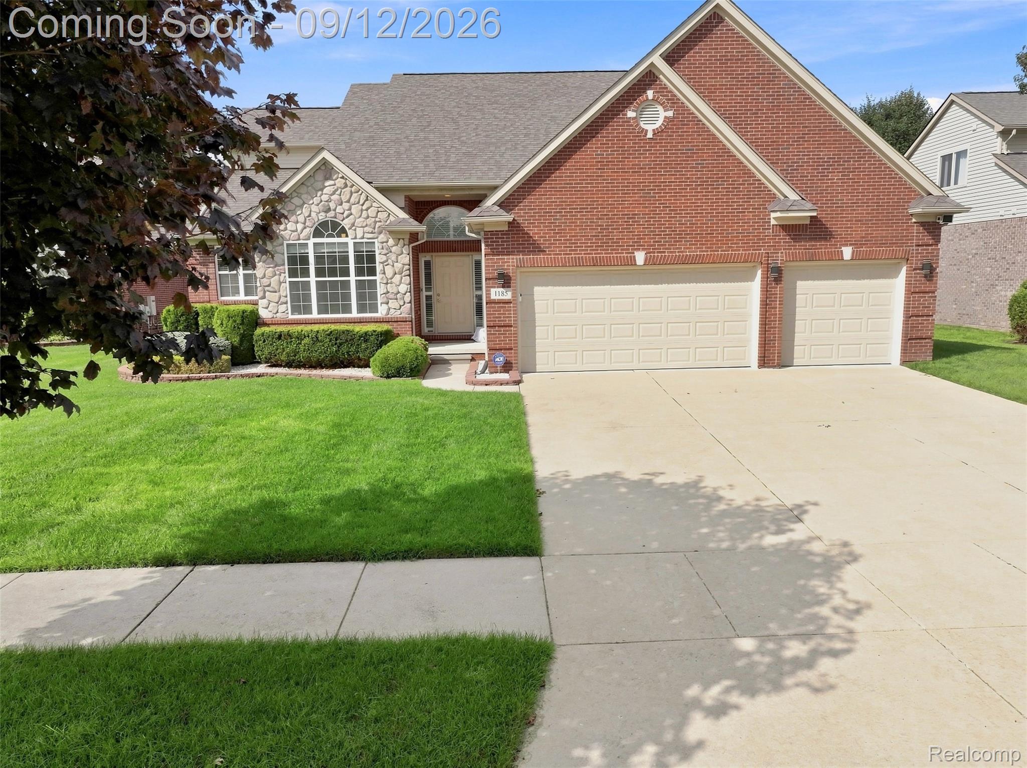 1185 Cambria Drive Property Photo 8