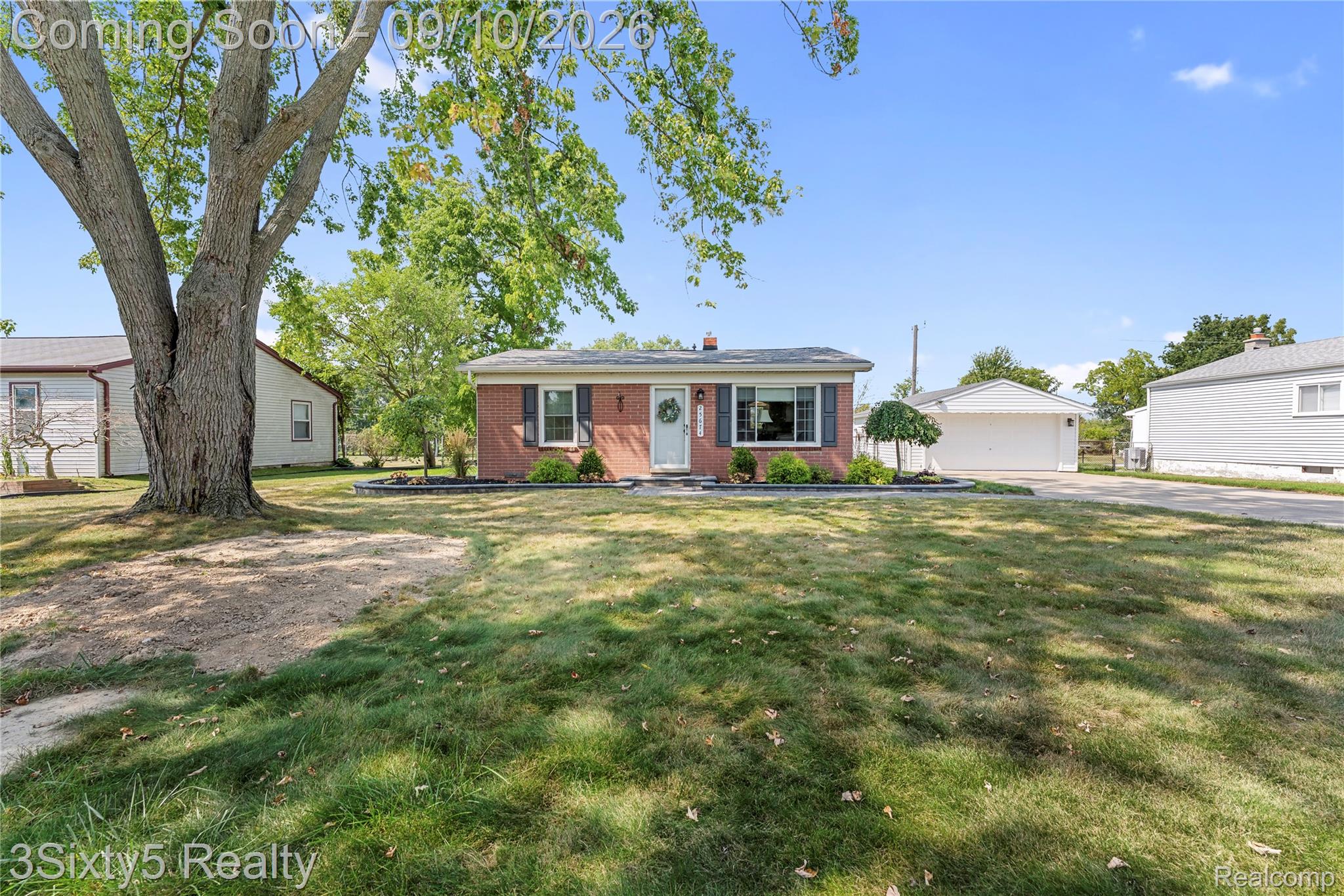 25674 Maywood Street Property Photo 2