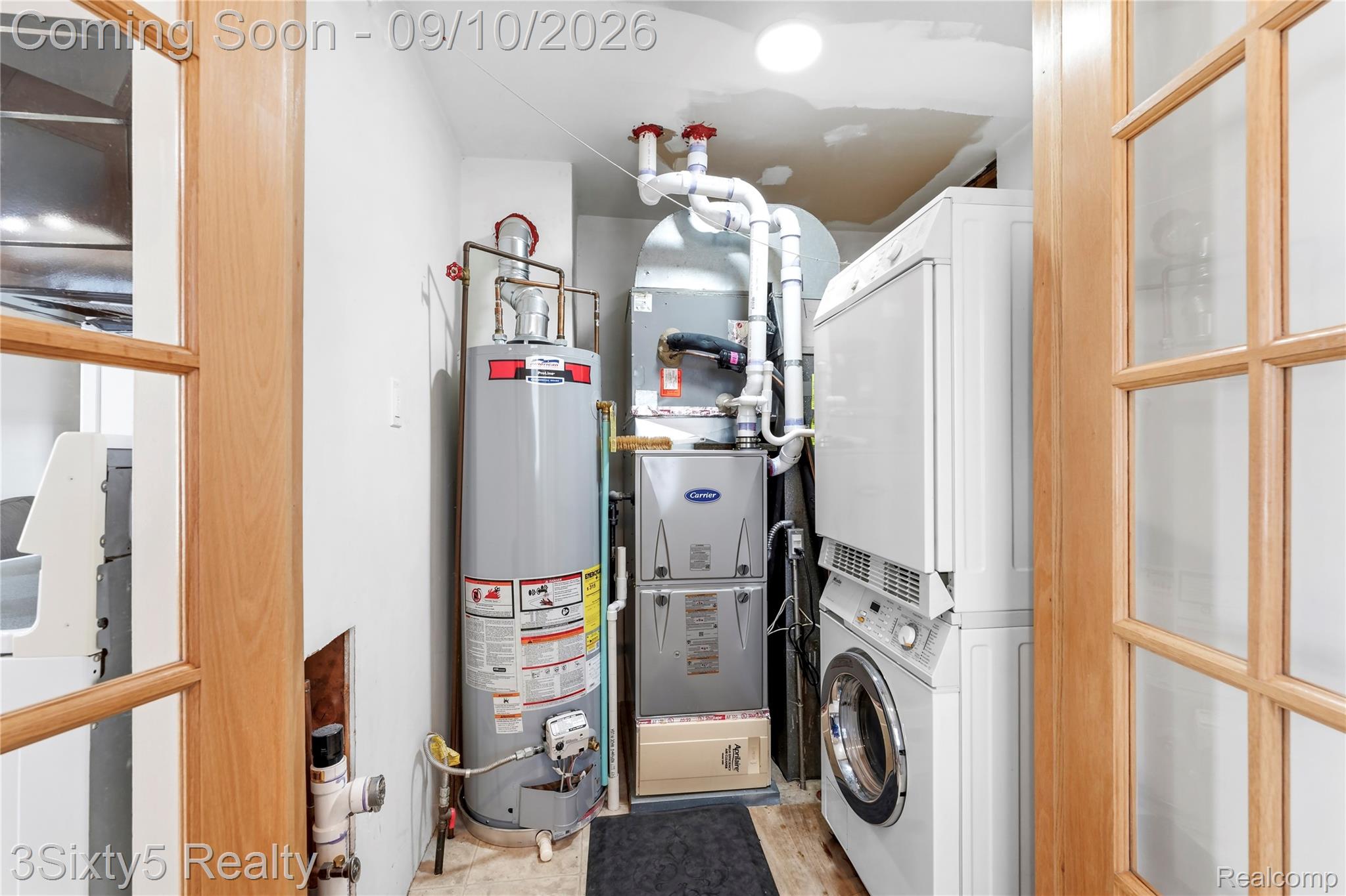 25674 Maywood Street Property Photo 7