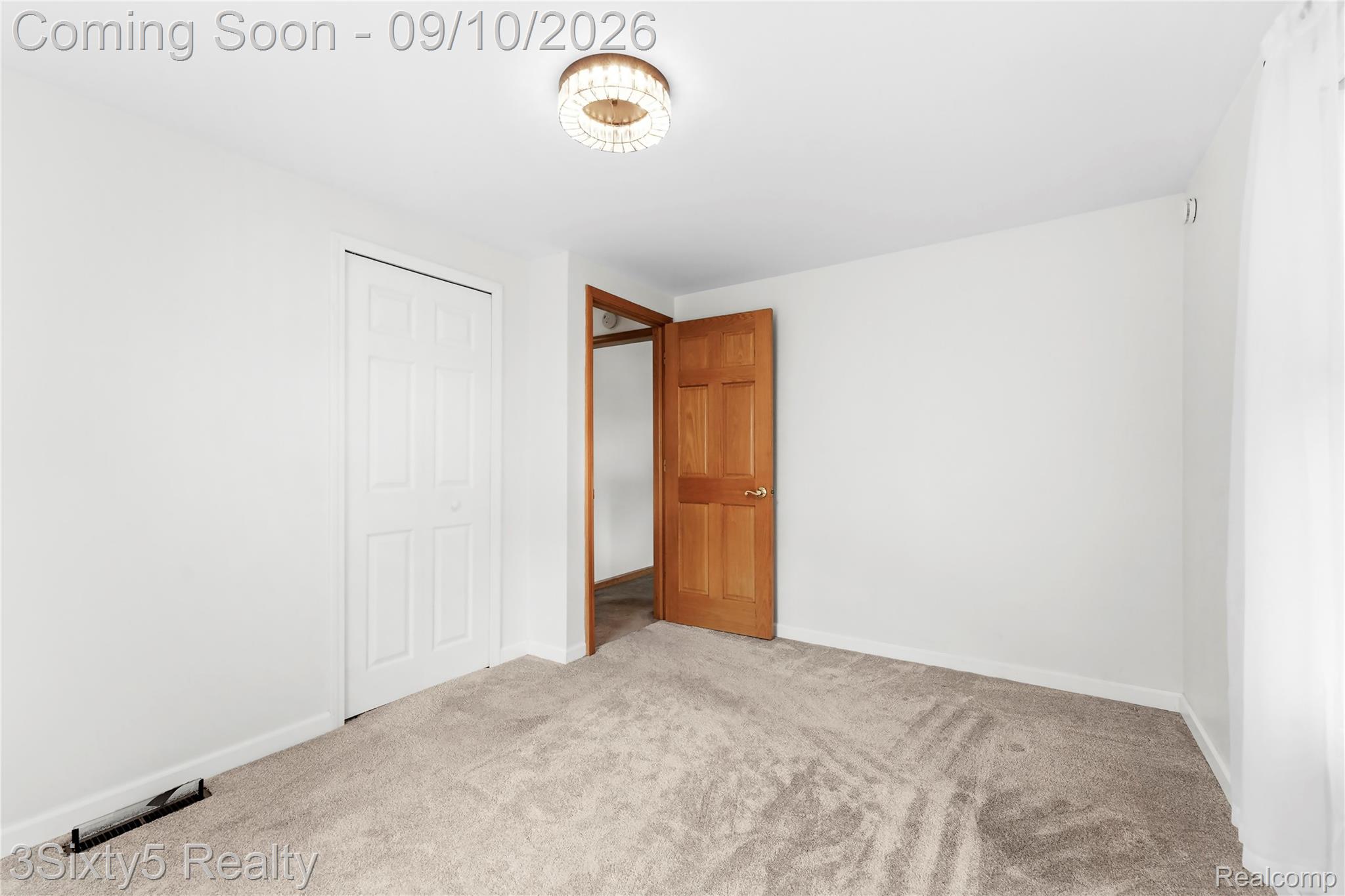 25674 Maywood Street Property Photo 11