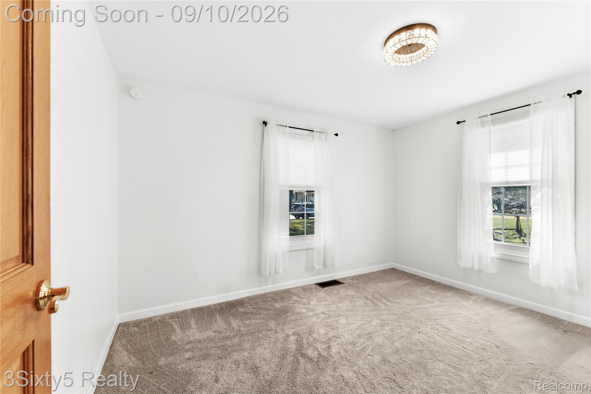 25674 Maywood Street Property Photo 12