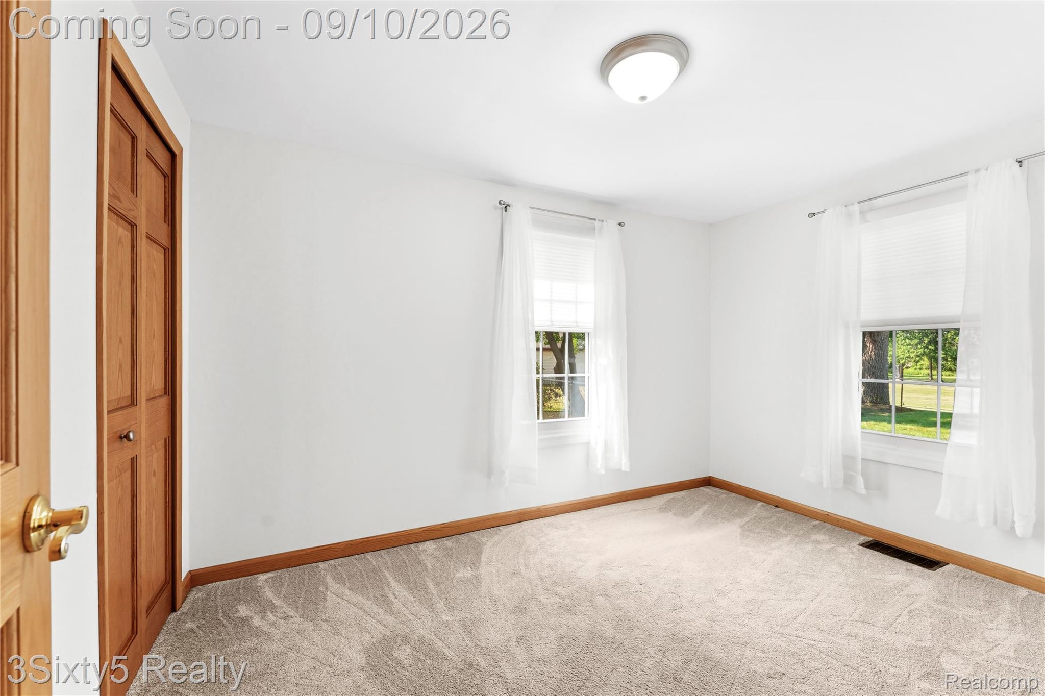 25674 Maywood Street Property Photo 14