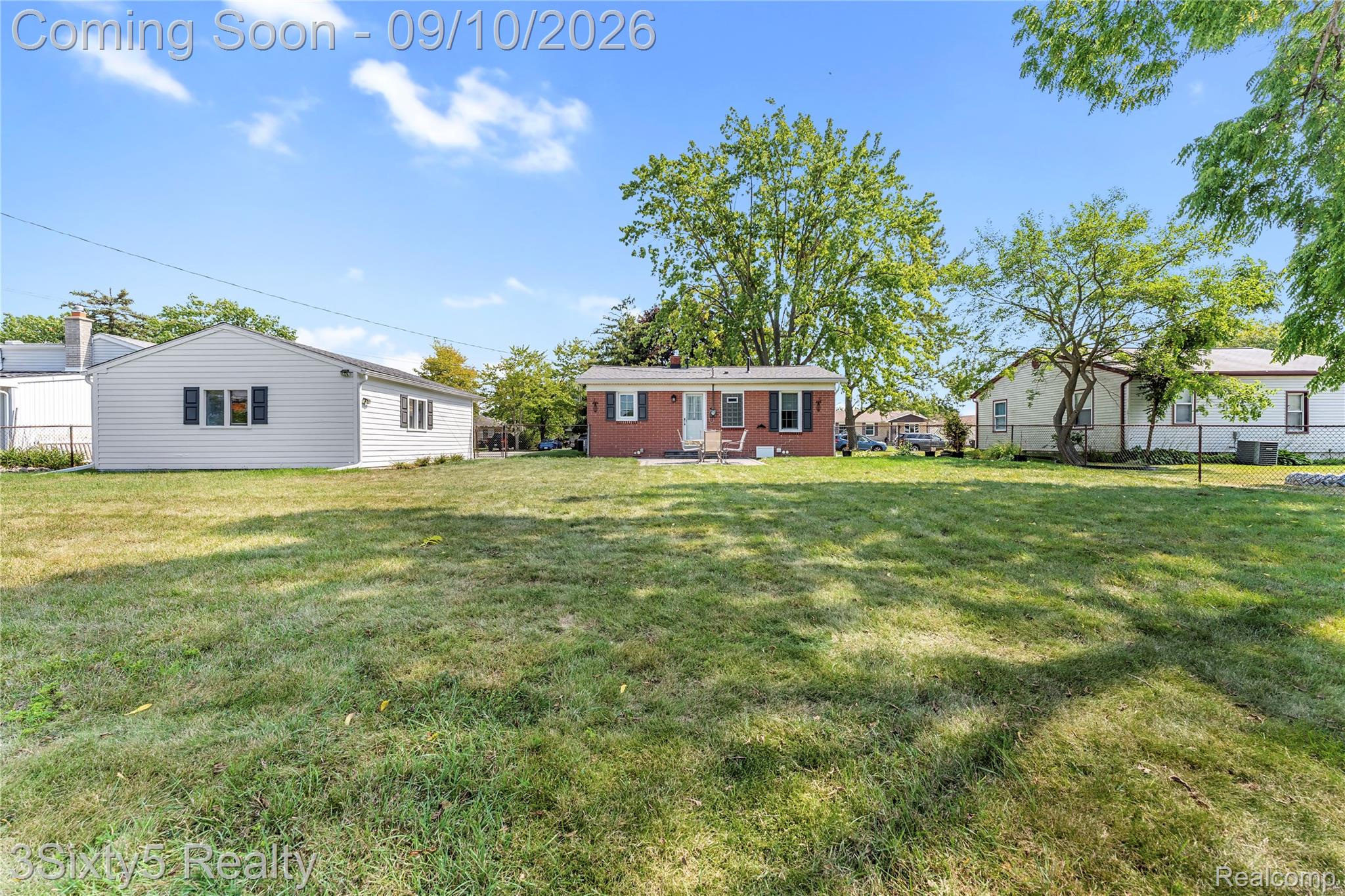 25674 Maywood Street Property Photo 19