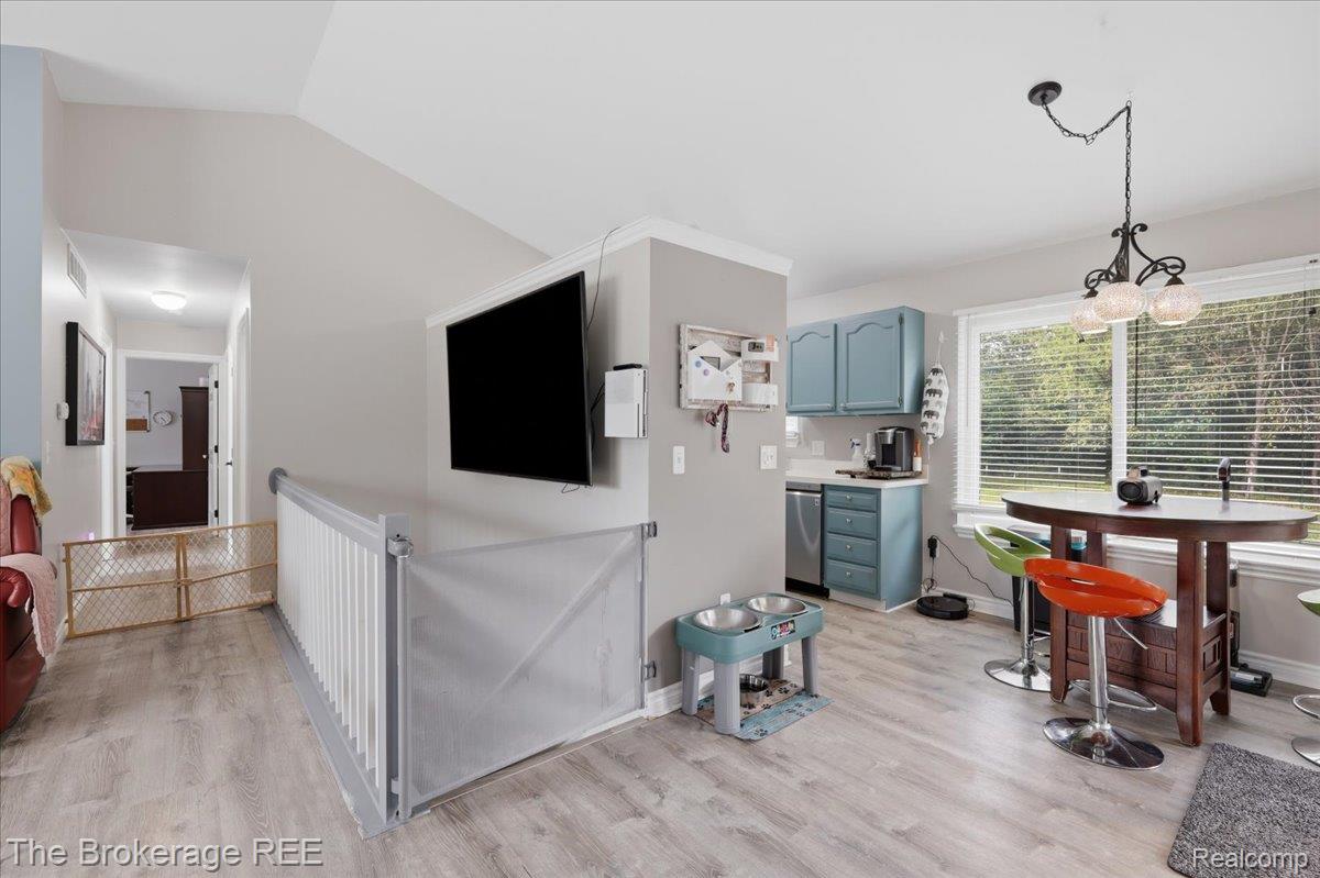 11282 Silver Lake Road Property Photo 4