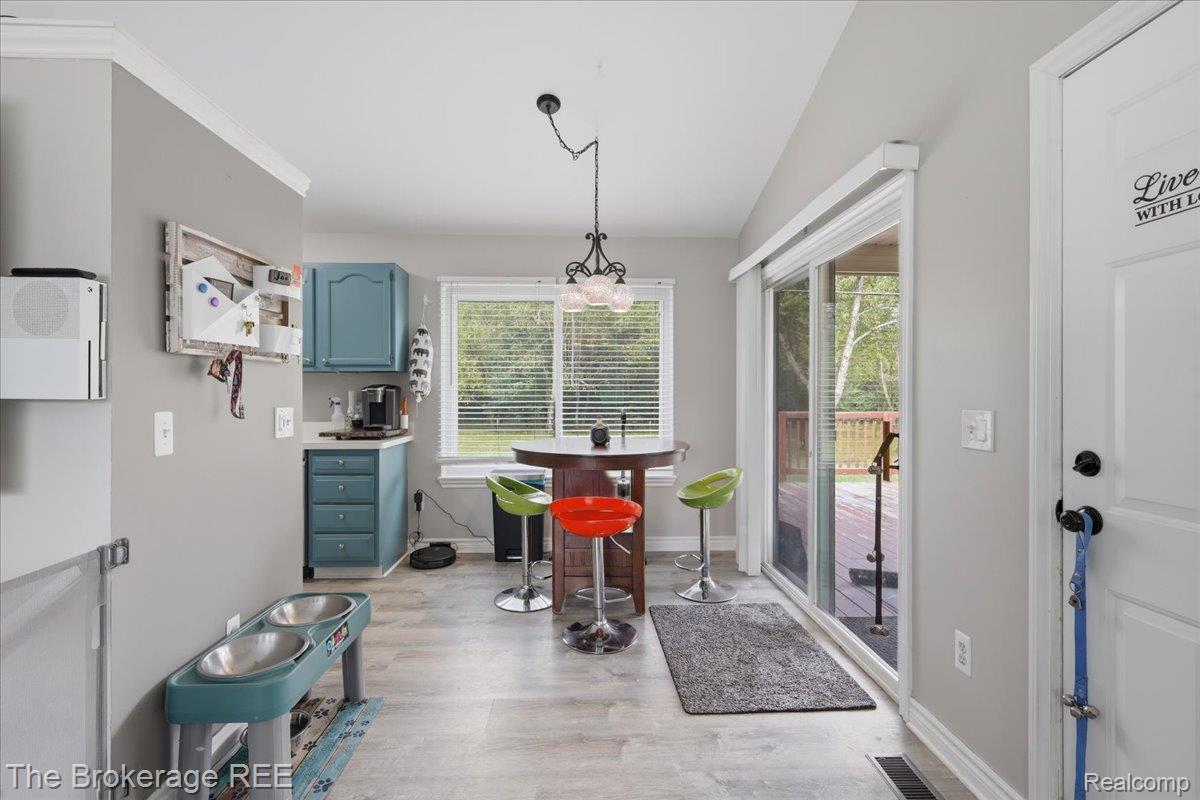 11282 Silver Lake Road Property Photo 6