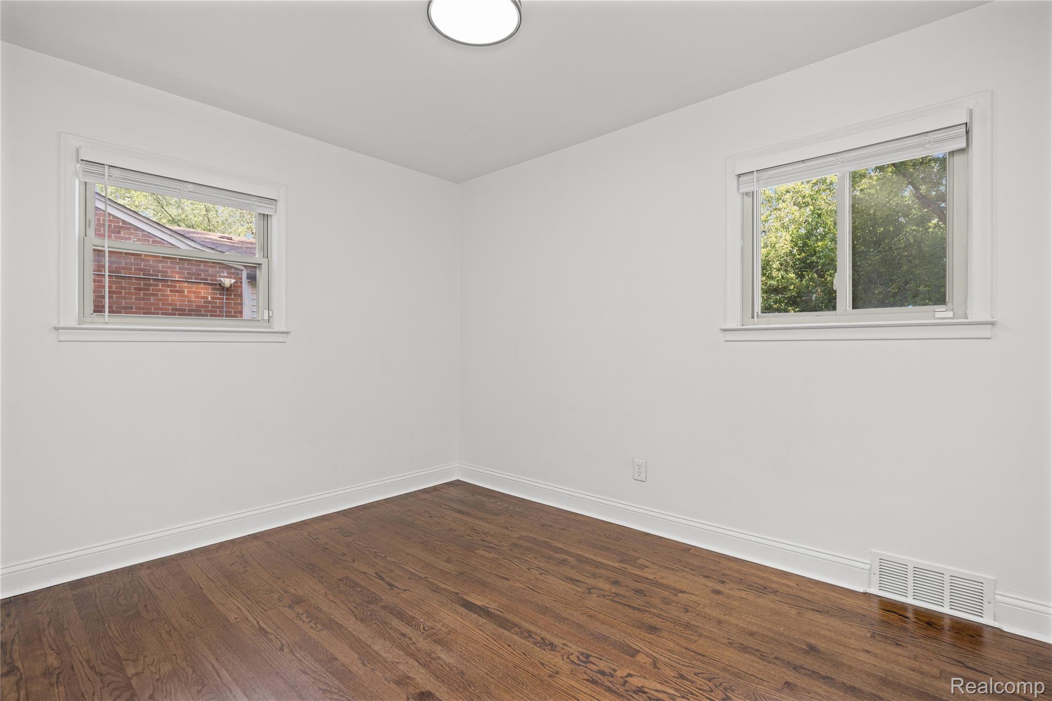 24200 Westhampton Street Property Photo 27
