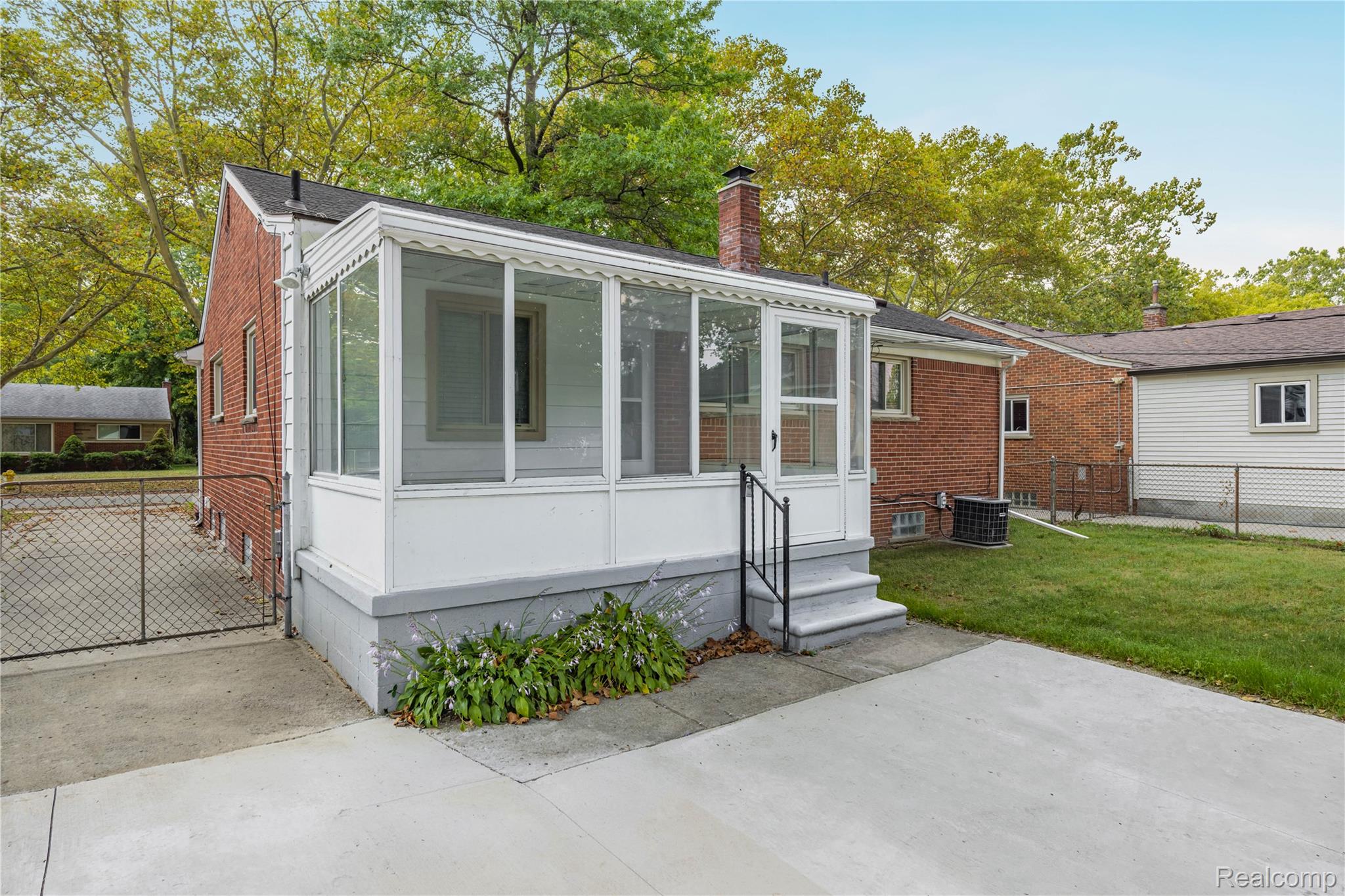 24200 Westhampton Street Property Photo 44
