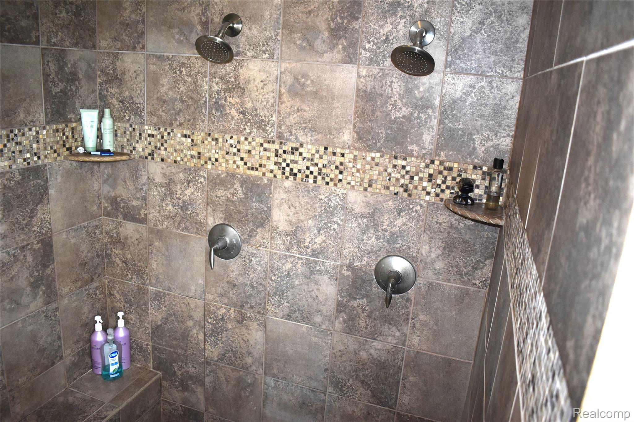 1281 Cambridge Circle Property Photo 33