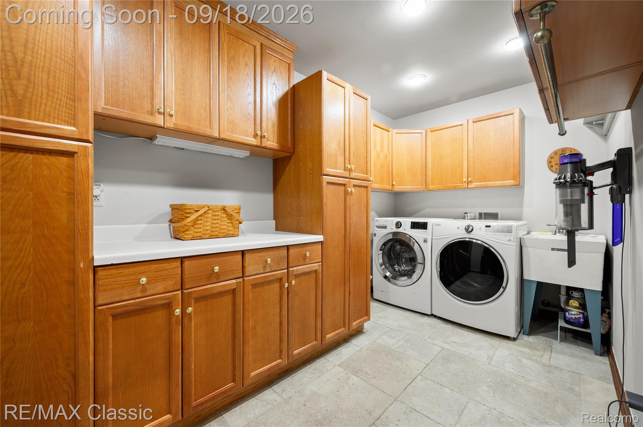 2899 Current Drive Property Photo 25