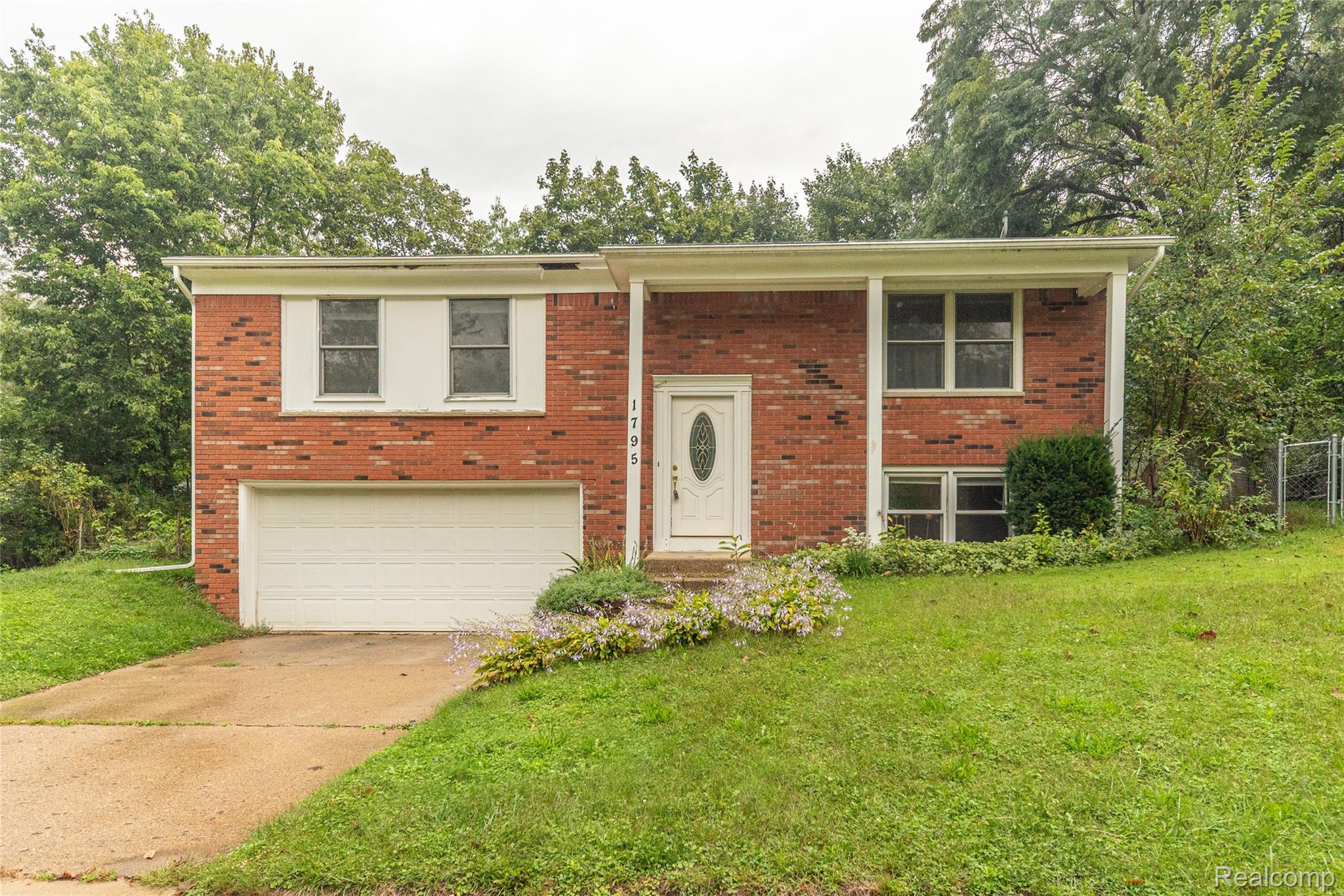 1795 David Court Property Photo 1