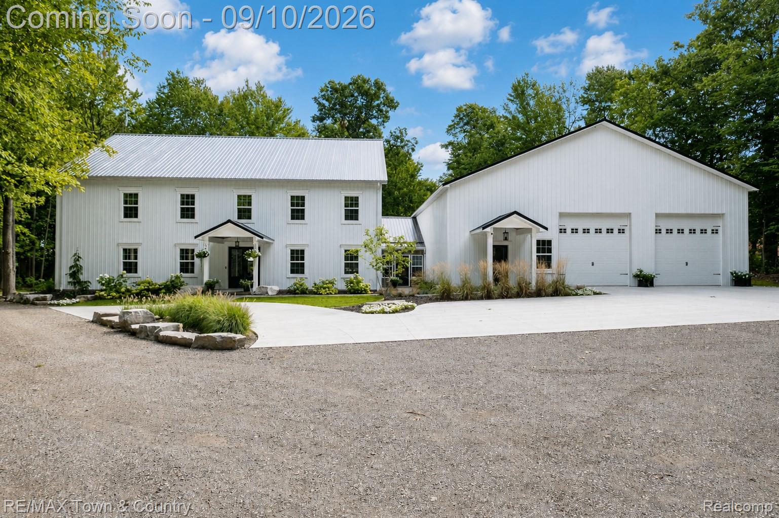 5709 N Herd Road Property Photo 1