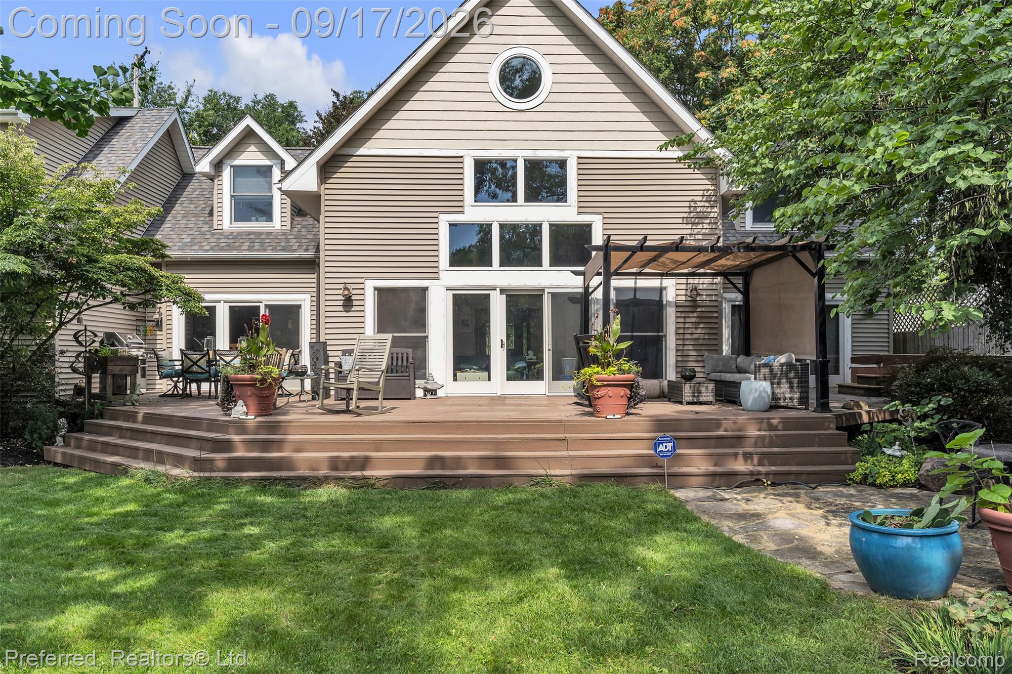 47 Peggy Avenue Property Photo 1