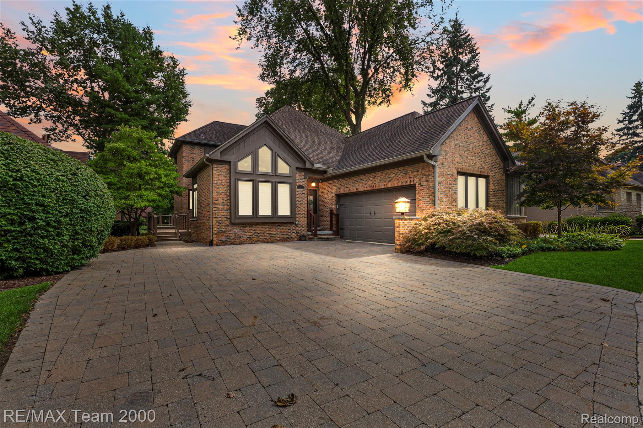 6 Pembroke Court Property Photo 1