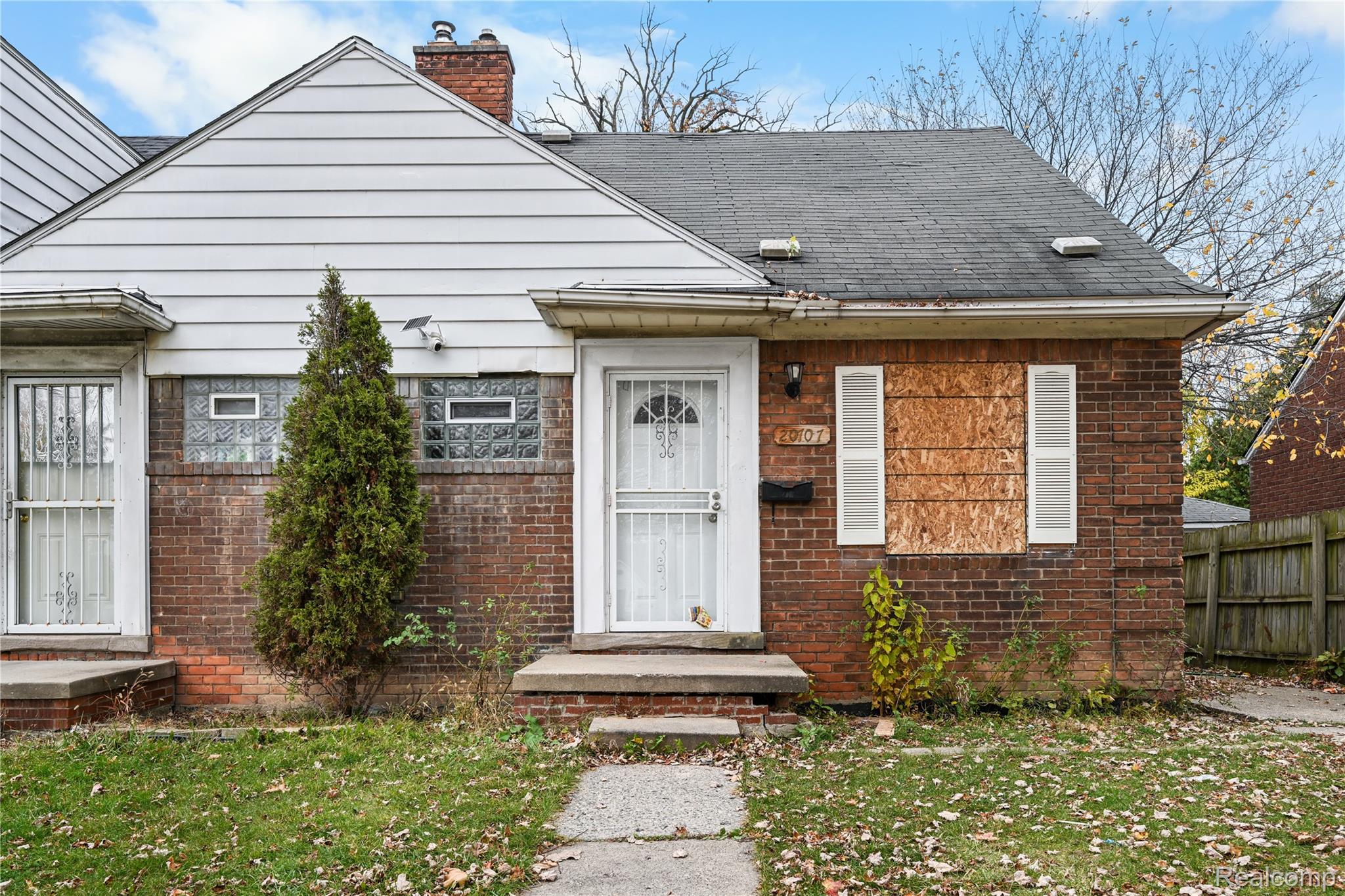 20707 Moross Road Property Photo 1