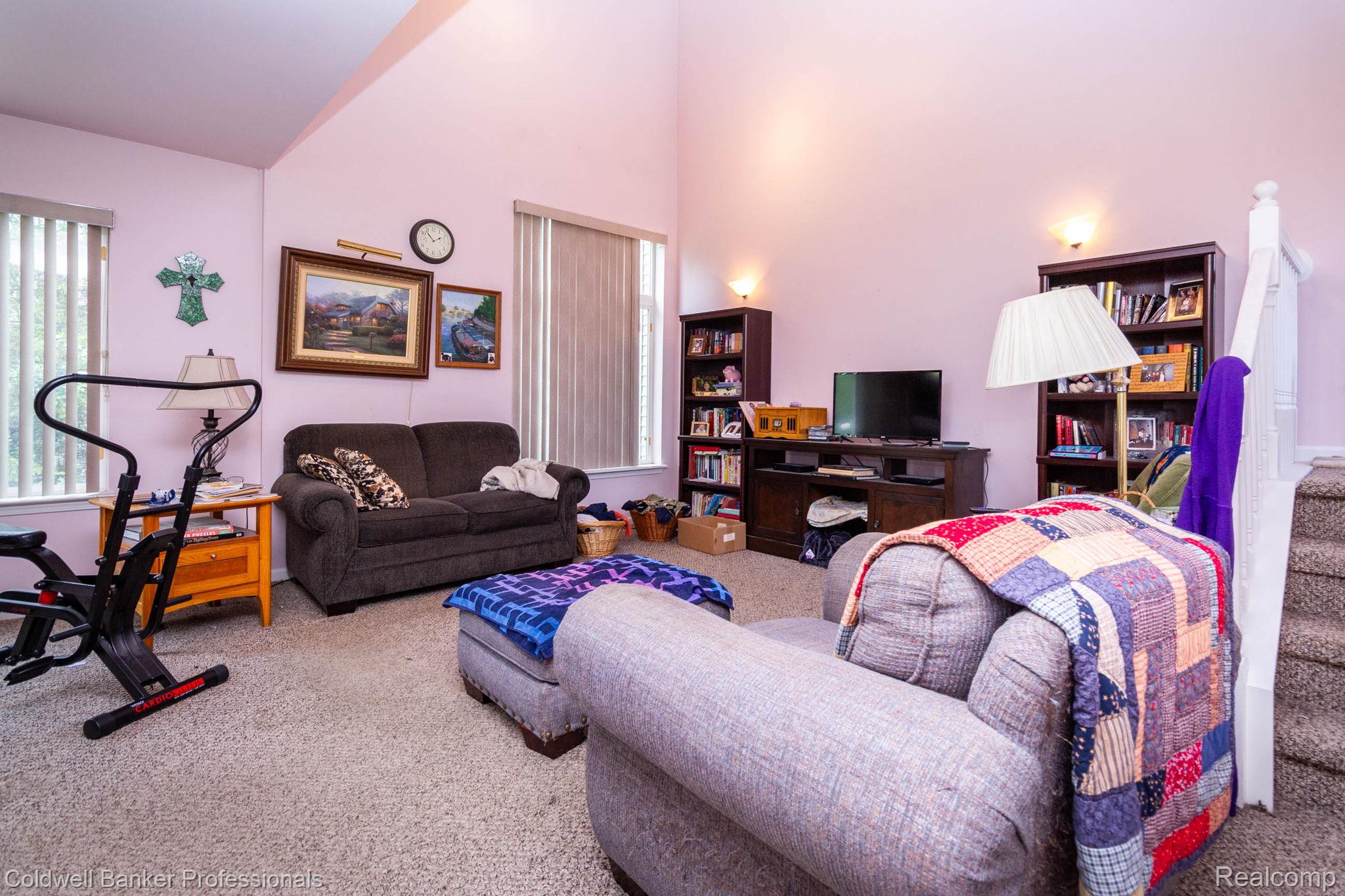 25188 Dunham Court Property Photo 7