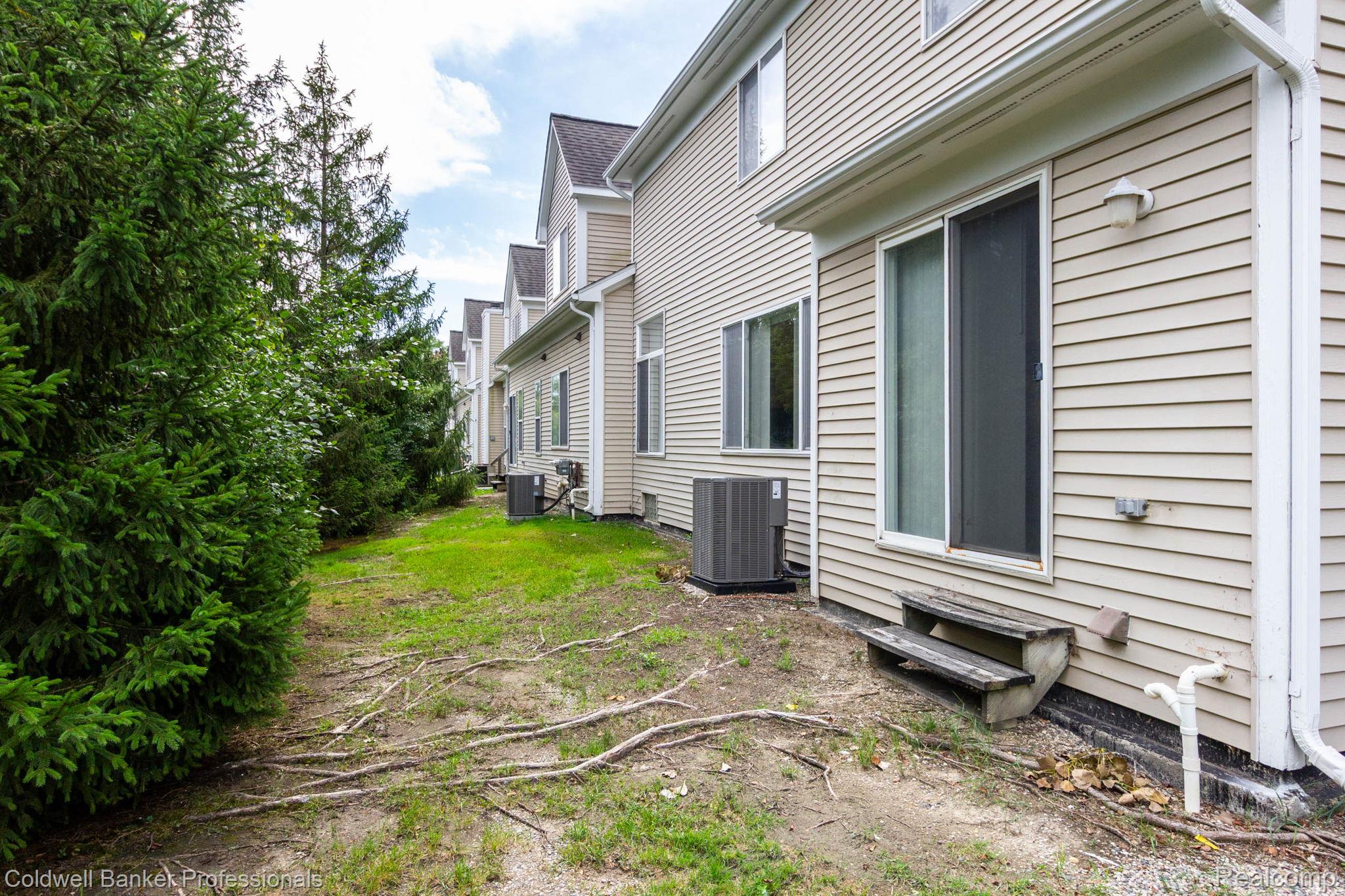 25188 Dunham Court Property Photo 33