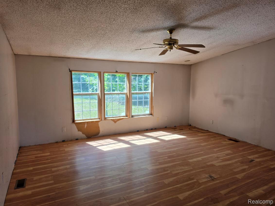 3897 Swaffer Road Property Photo 6