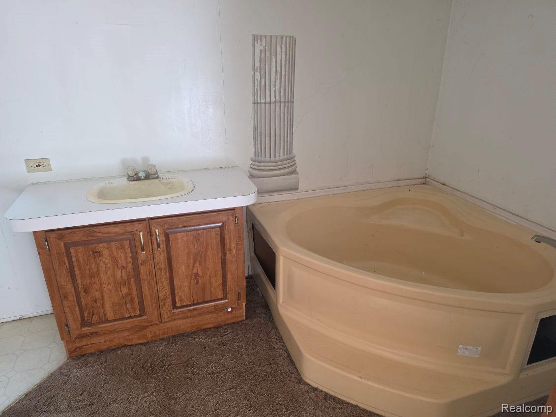 3897 Swaffer Road Property Photo 9