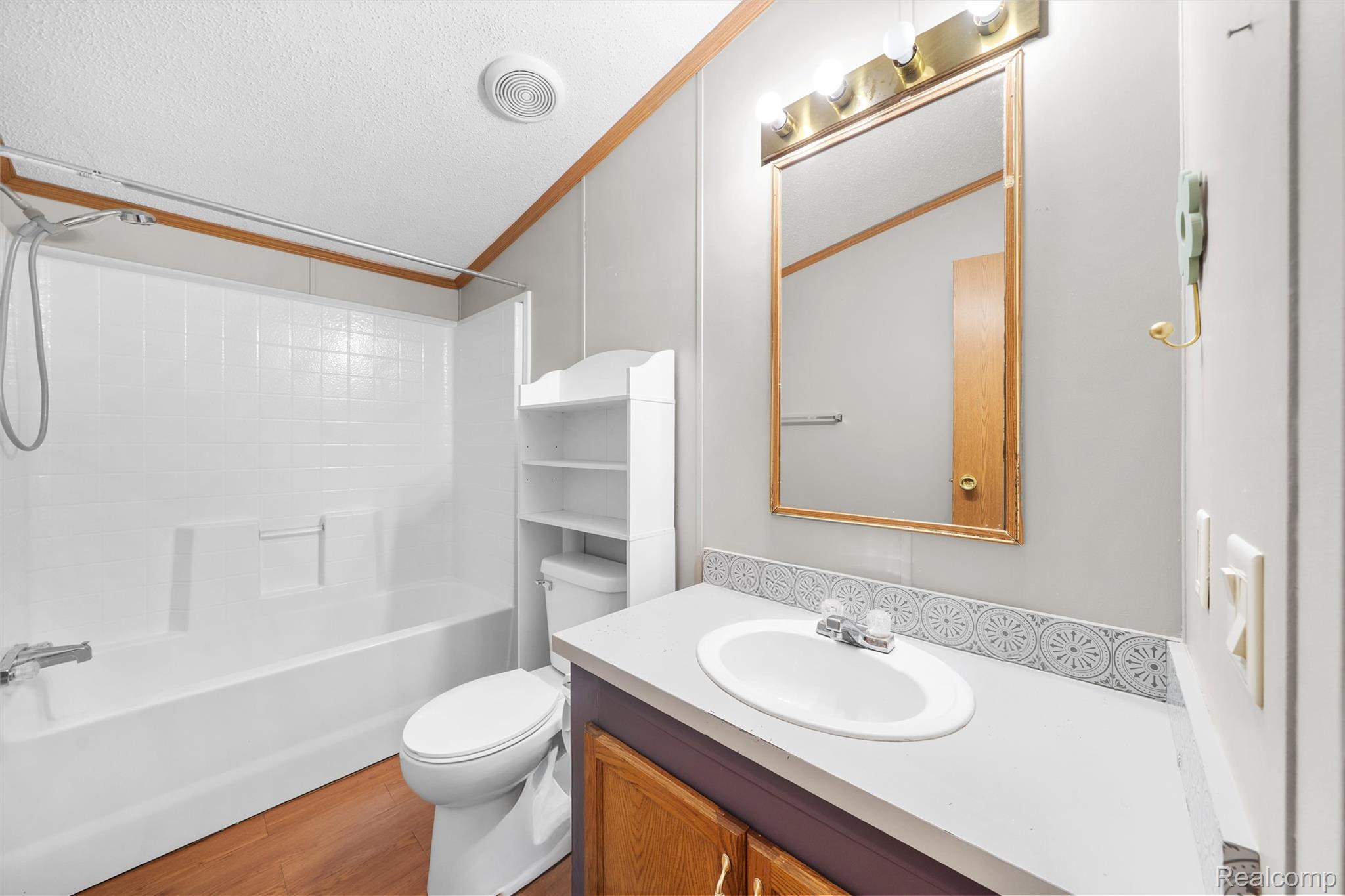 885 Tanner Landing Property Photo 20