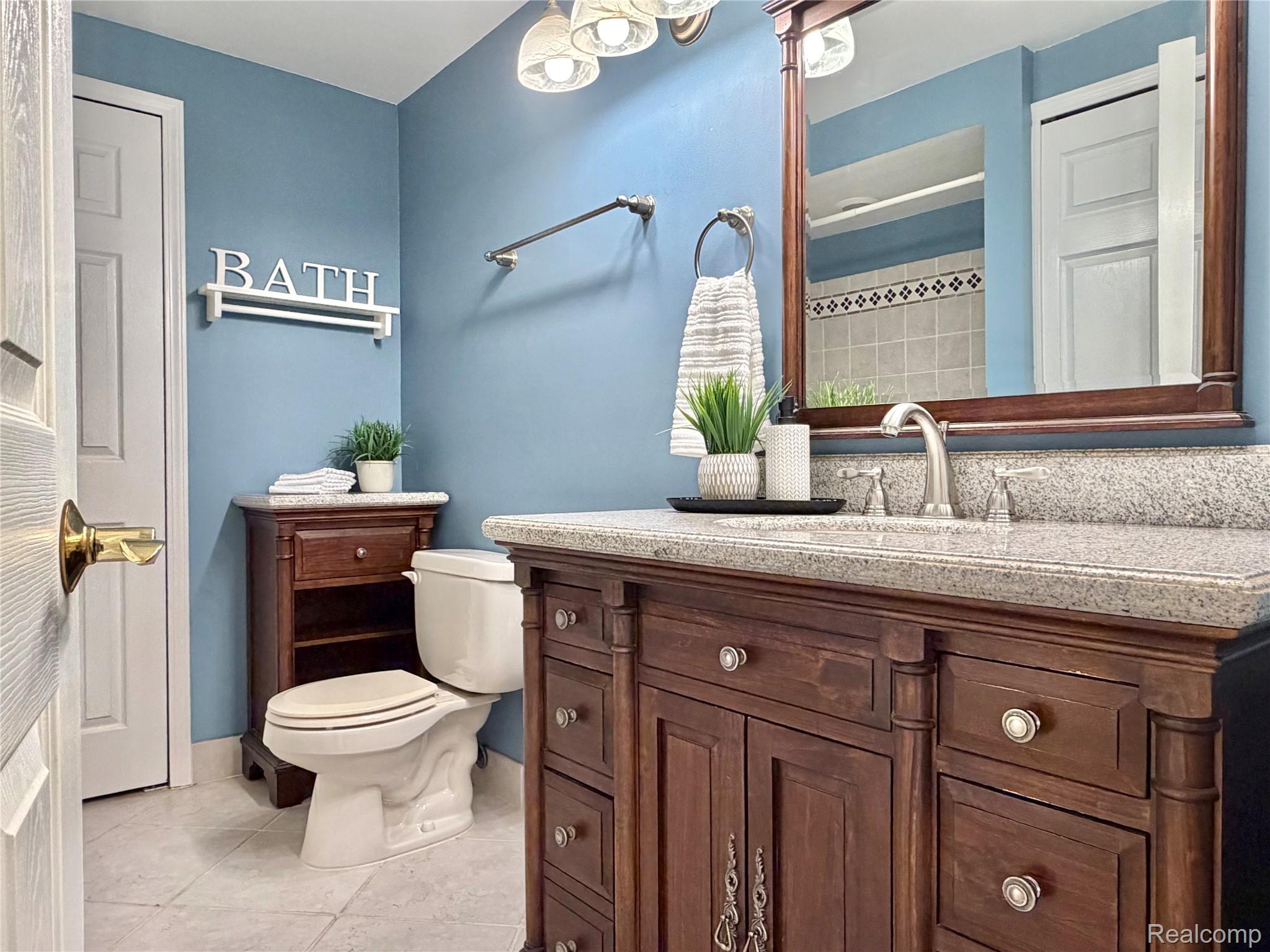 5150 Glengate Road Property Photo 24