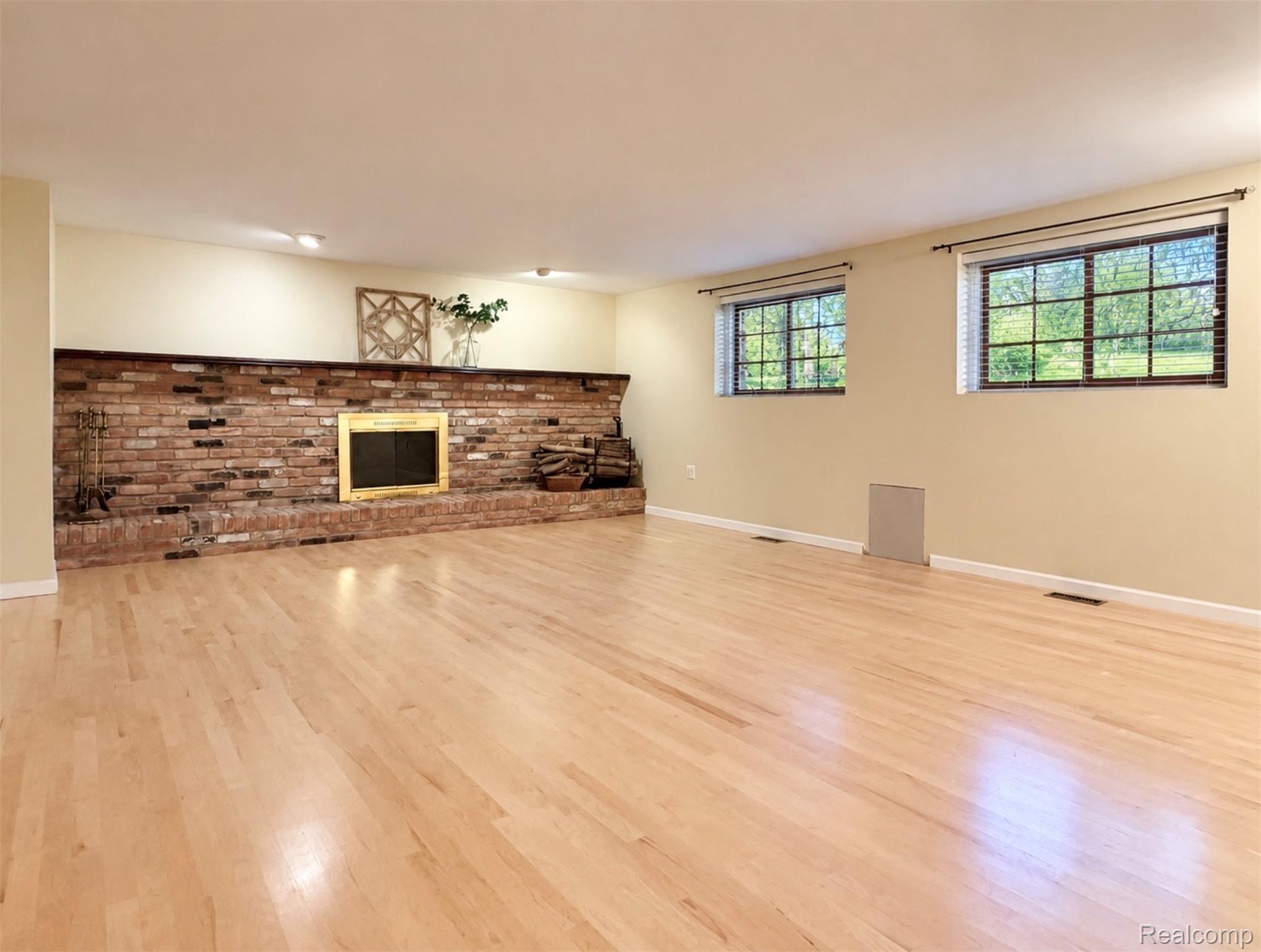 5150 Glengate Road Property Photo 28