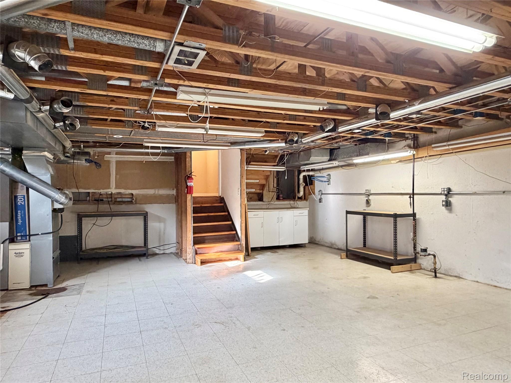 5150 Glengate Road Property Photo 34