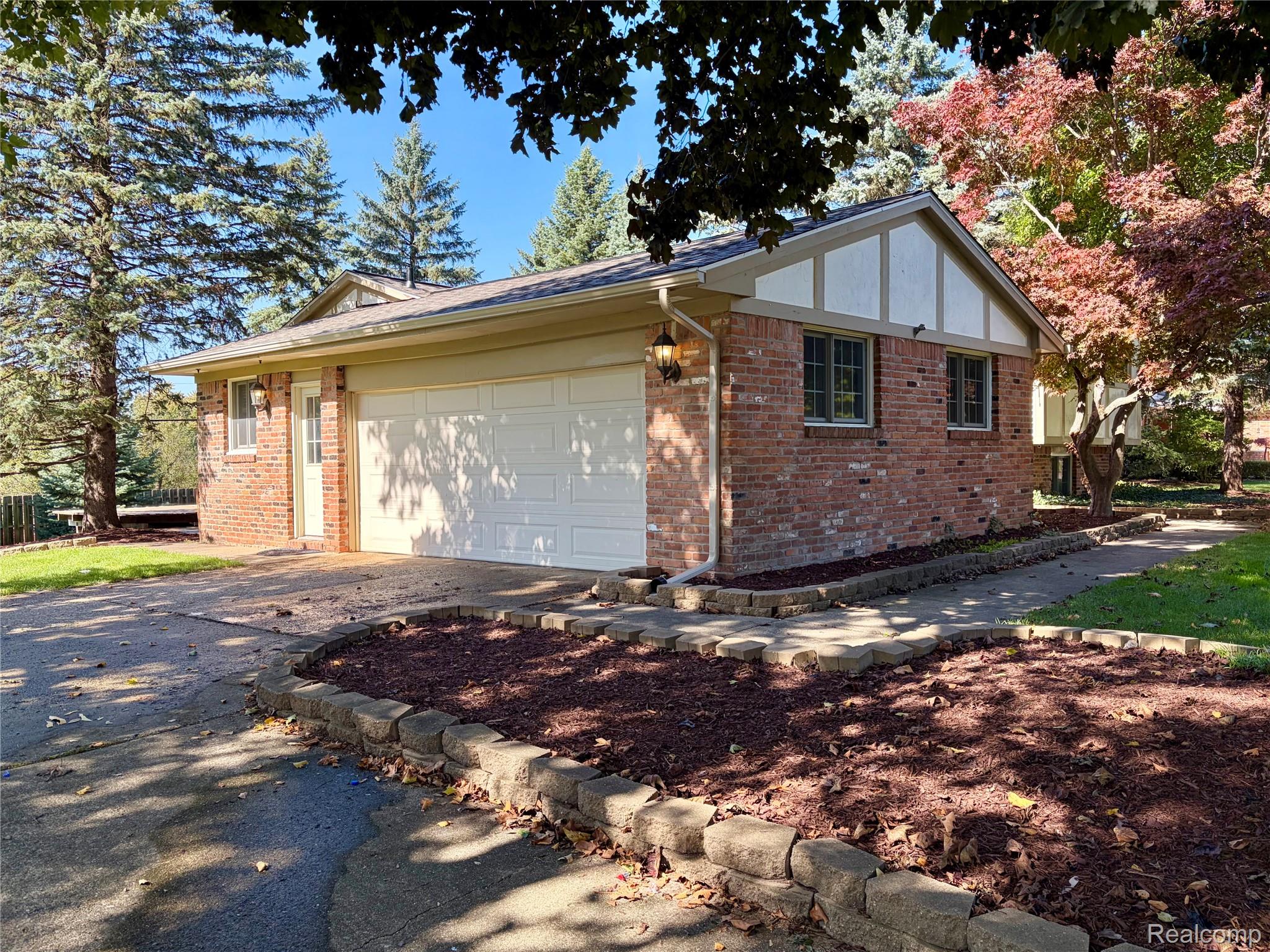 5150 Glengate Road Property Photo 36