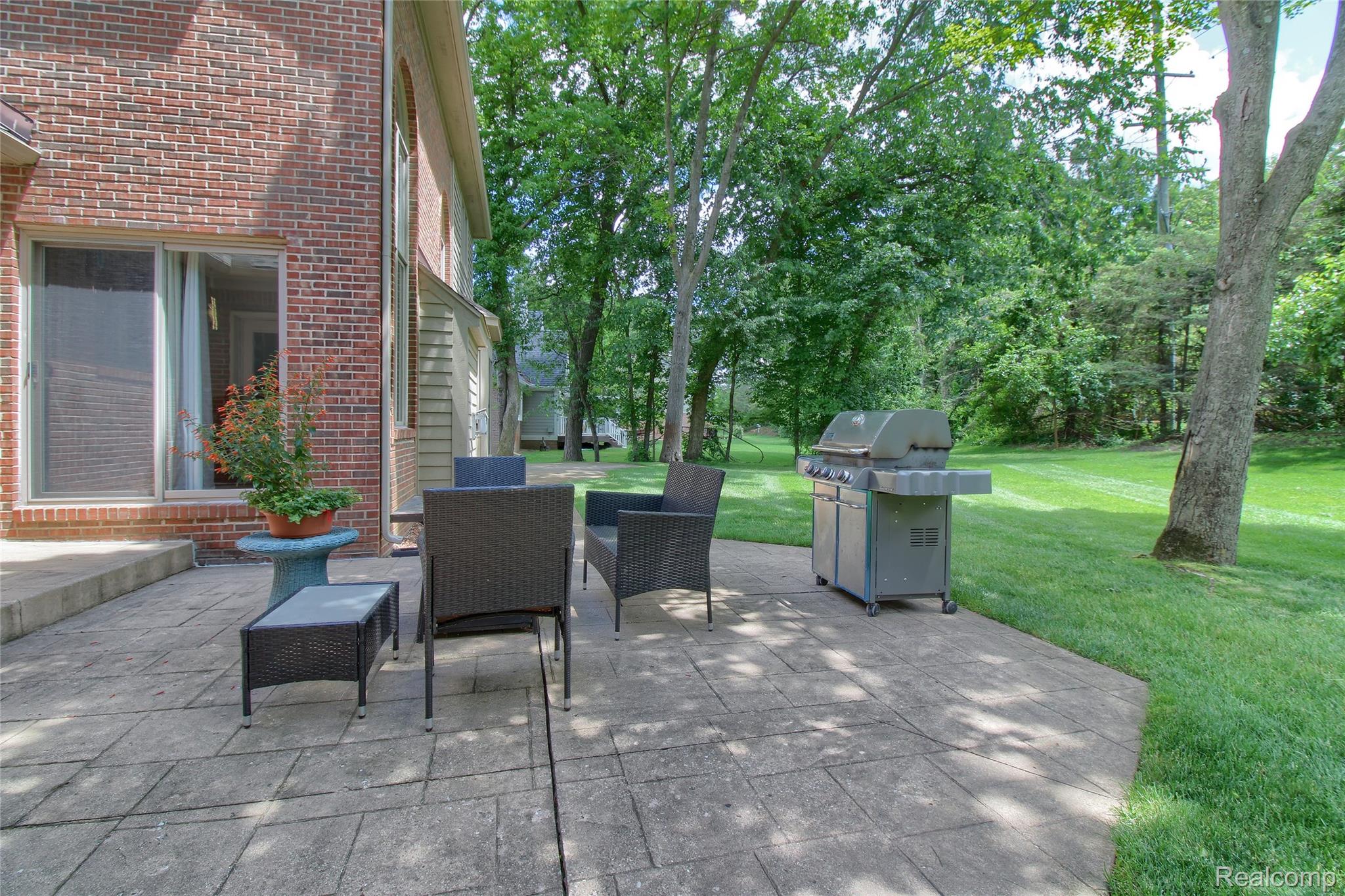 151 Wendover Court Property Photo 43