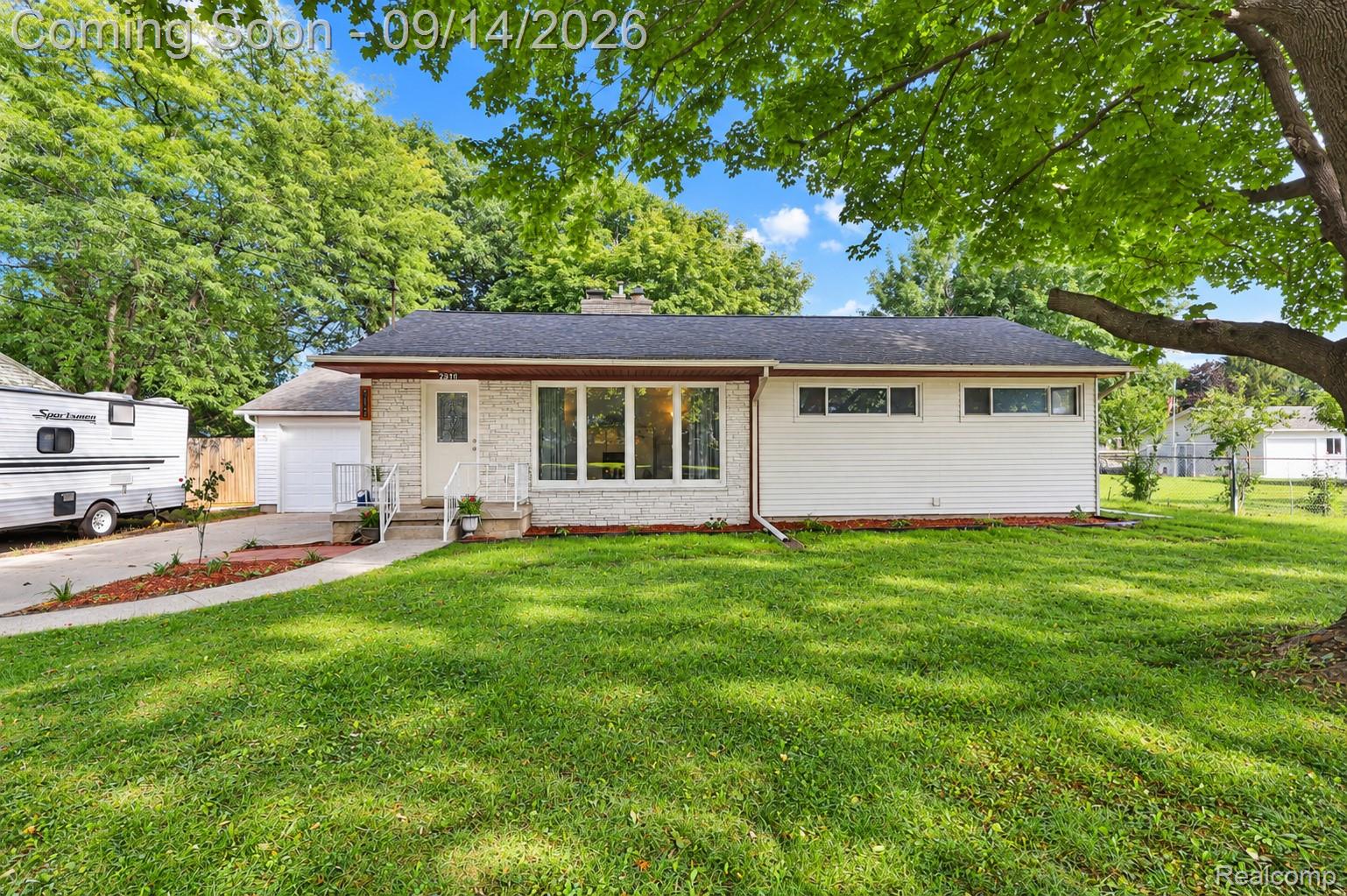 2540 Linda Street Property Photo 1