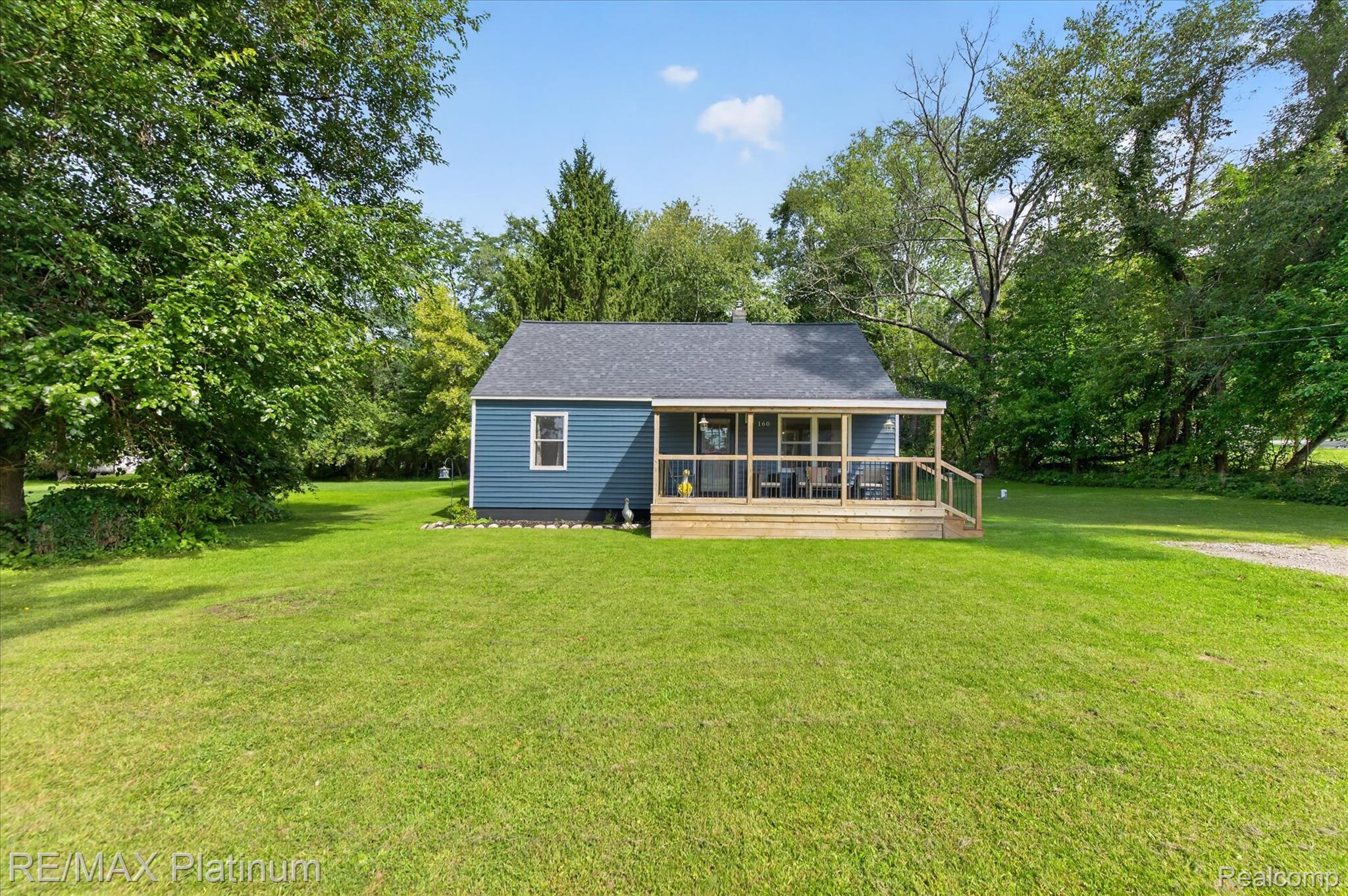 160 Kuhn Street Property Photo 1