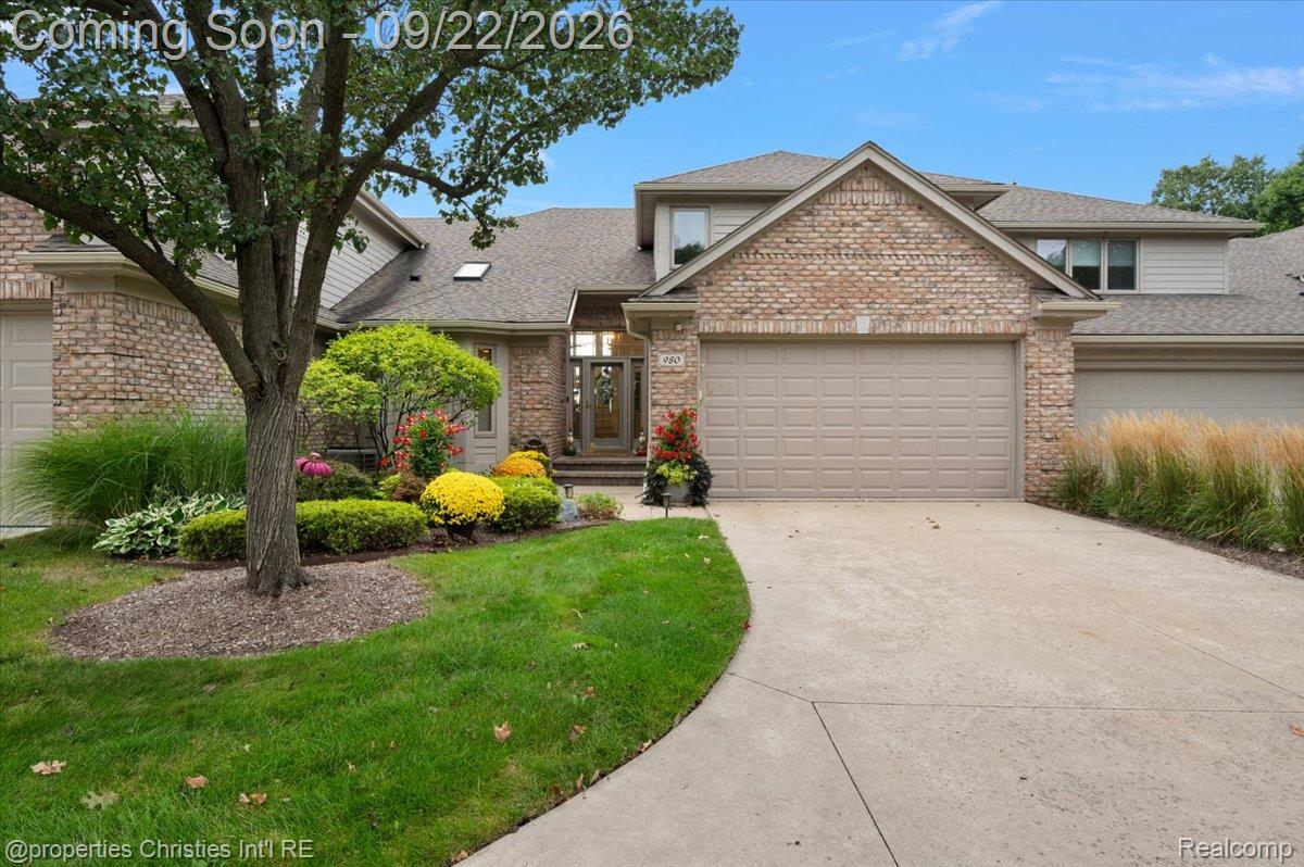980 Sunset Drive Property Photo 1