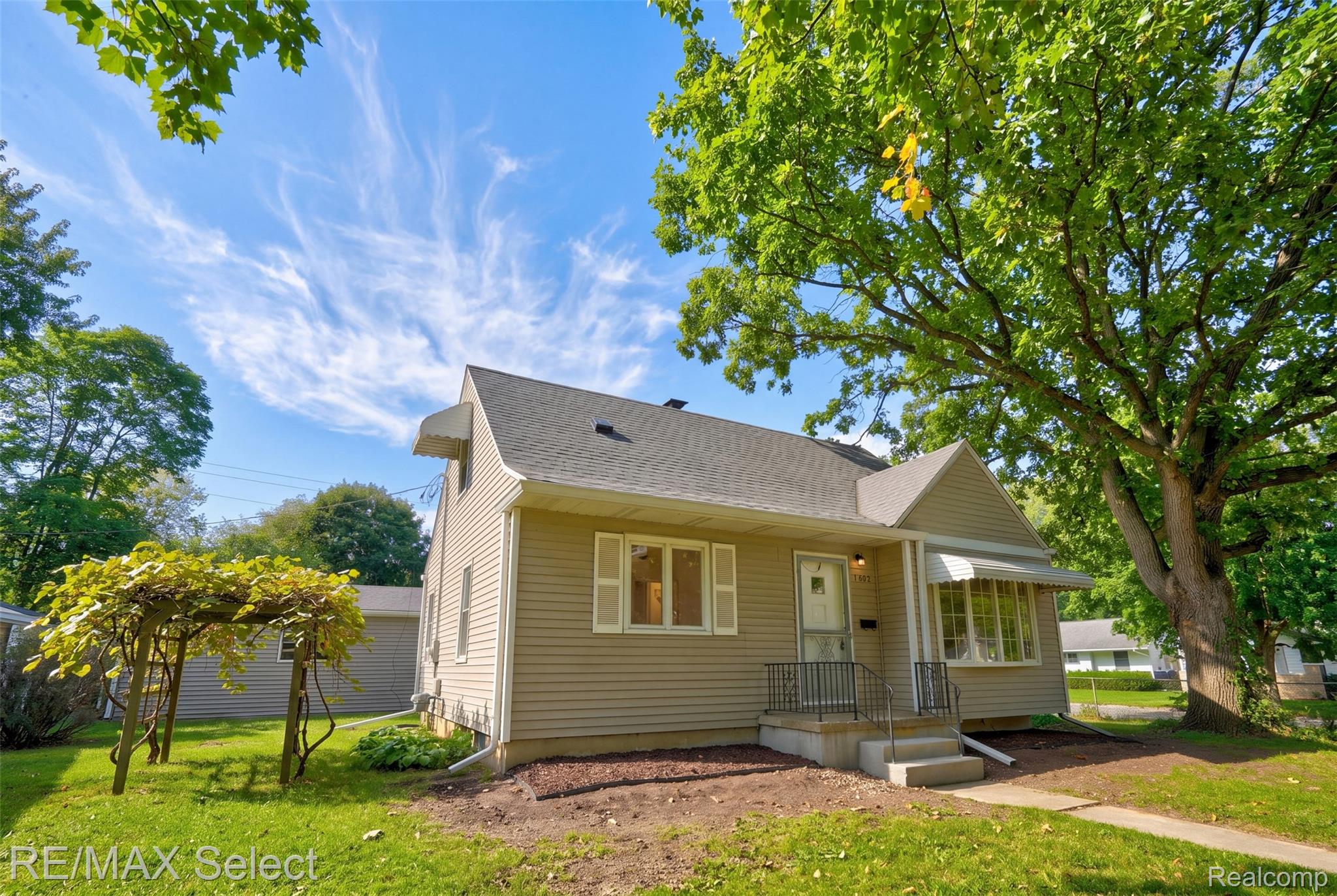1602 Blackberry Lane Property Photo 1
